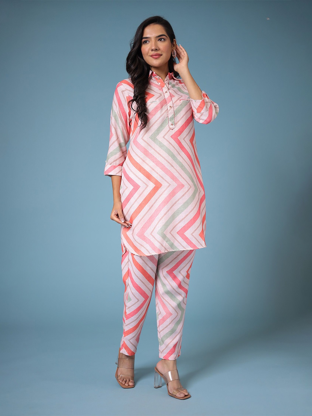 ZARI Chevron Printed & Embroidered Detail Shirt Collar Tunic With Trouser, Pink
ZARI Chevron Printed & Embroidered Detail Shirt Collar Tunic With Trouser, Pink