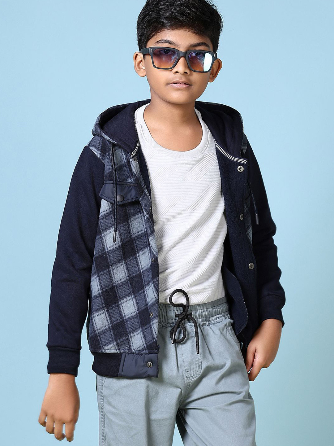 V-Mart Boys Checked Cotton Hooded Sweatshirt, Navy blue
V-Mart Boys Checked Cotton Hooded Sweatshirt, Navy blue
