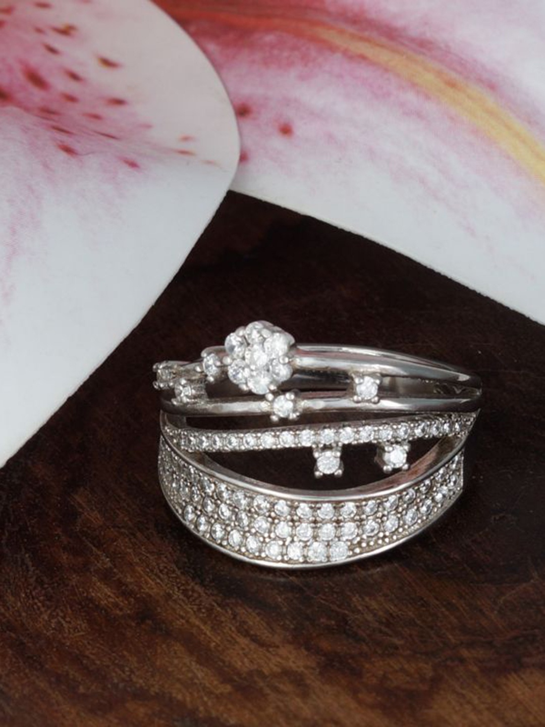 Tuanz Silver Jewelry Minthya 925 Sterling Silver Rhodium Plated CZ-Stone Studded Ring
Tuanz Silver Jewelry Minthya 925 Sterling Silver Rhodium Plated CZ-Stone Studded Ring