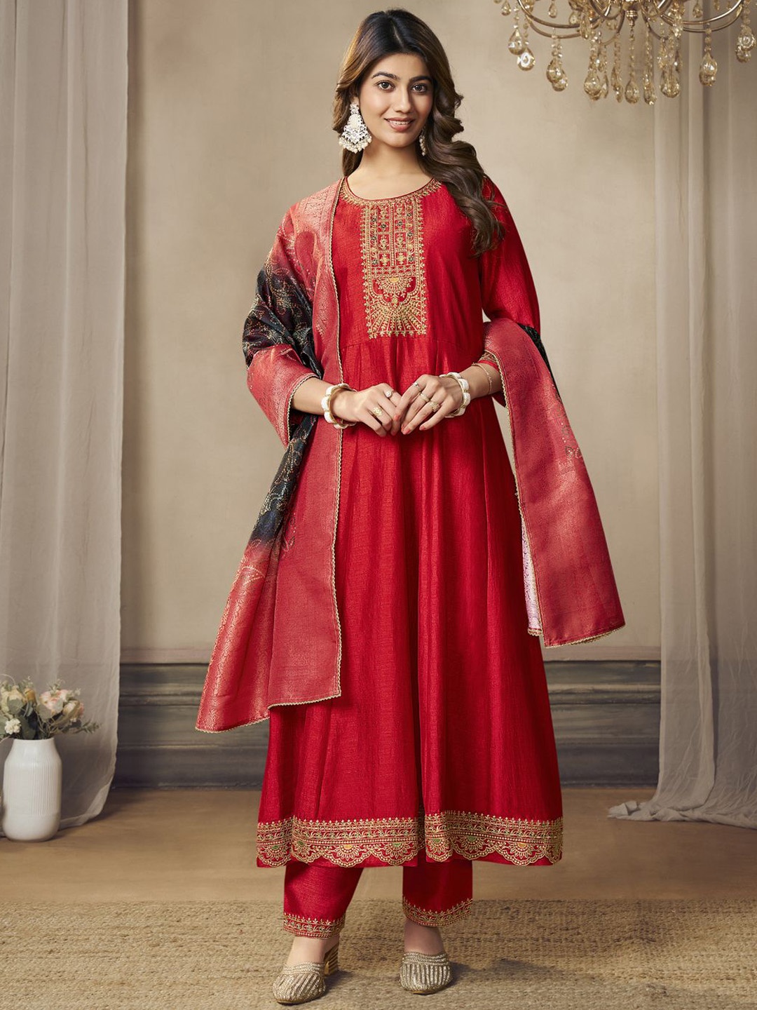 all about you Floral Embroidered Regular Anarkali Kurta with Trousers & Dupatta, Red
all about you Floral Embroidered Regular Anarkali Kurta with Trousers & Dupatta, Red