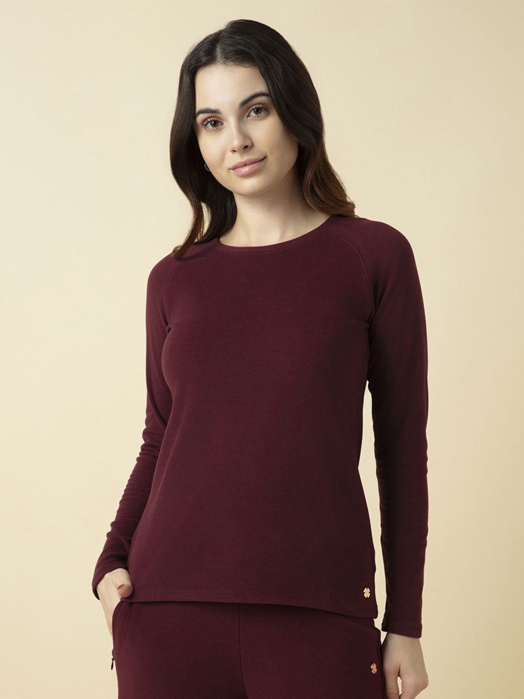 Van Heusen Athleisure Women Long Raglan Sleeve Brushed Fleece Sweatshirt, Burgundy
Van Heusen Athleisure Women Long Raglan Sleeve Brushed Fleece Sweatshirt, Burgundy