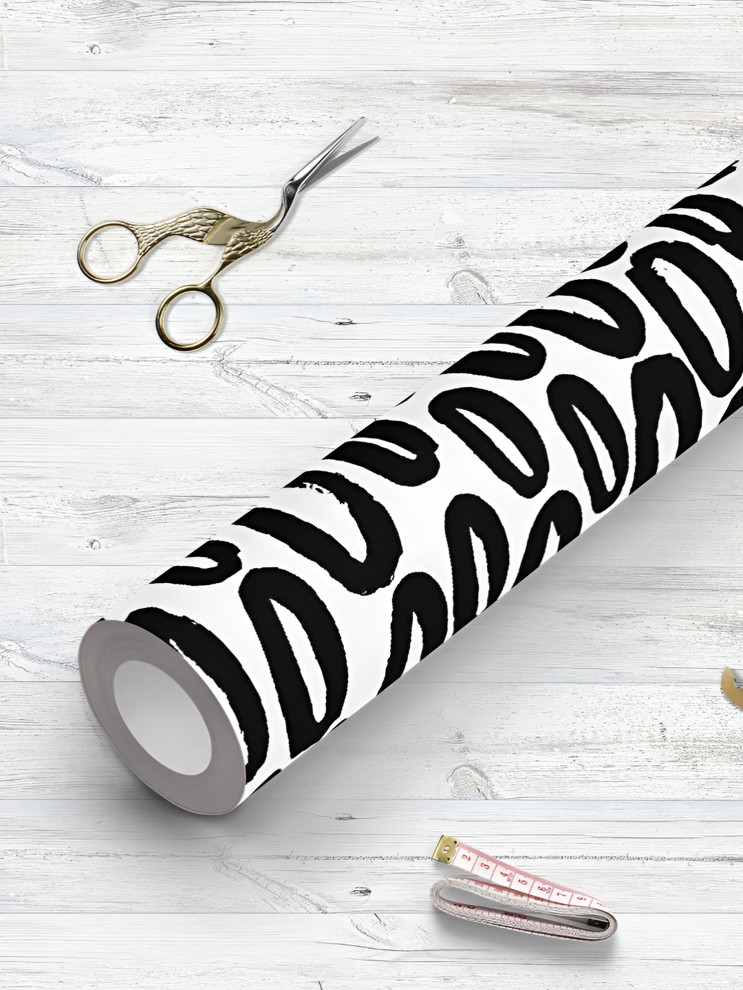 ArtzFolio Printed UV-Resistant Anti-Bacterial Black White Oval Shapes Peel & Stick Wallpaper, Multi
ArtzFolio Printed UV-Resistant Anti-Bacterial Black White Oval Shapes Peel & Stick Wallpaper, Multi