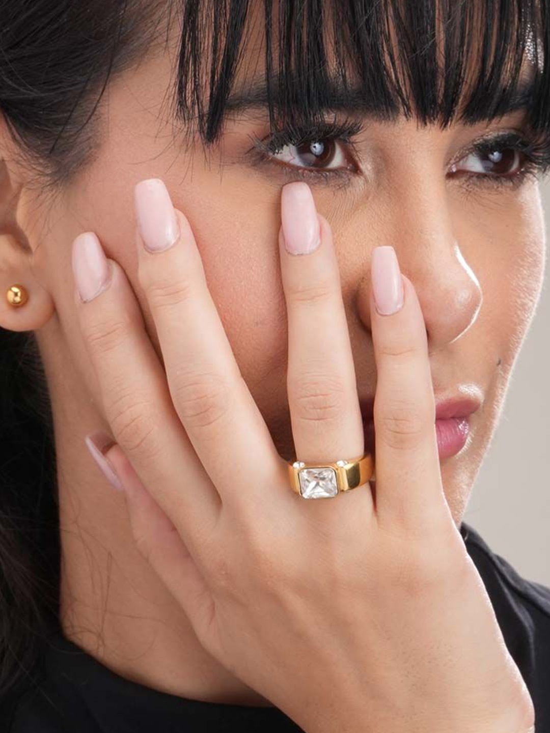 PALMONAS Anti Tarnish Gold-Plated Stainless Steel CZ-Stone Studded Rectangle Finger Ring
PALMONAS Anti Tarnish Gold-Plated Stainless Steel CZ-Stone Studded Rectangle Finger Ring