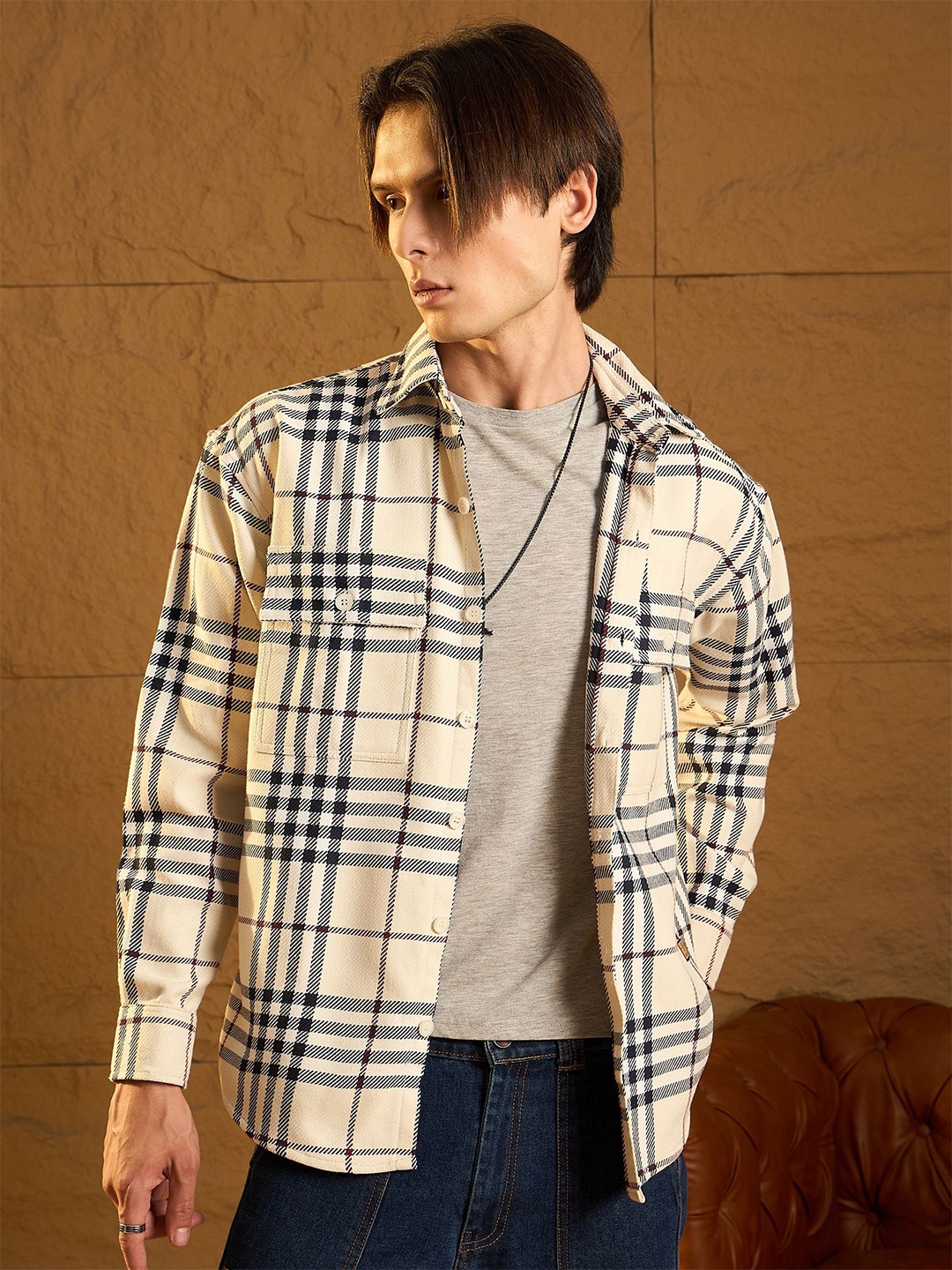 DENNISON Men Double Pocket Drop Shoulder Oversized Cotton Checked Shacket, Off white
DENNISON Men Double Pocket Drop Shoulder Oversized Cotton Checked Shacket, Off white