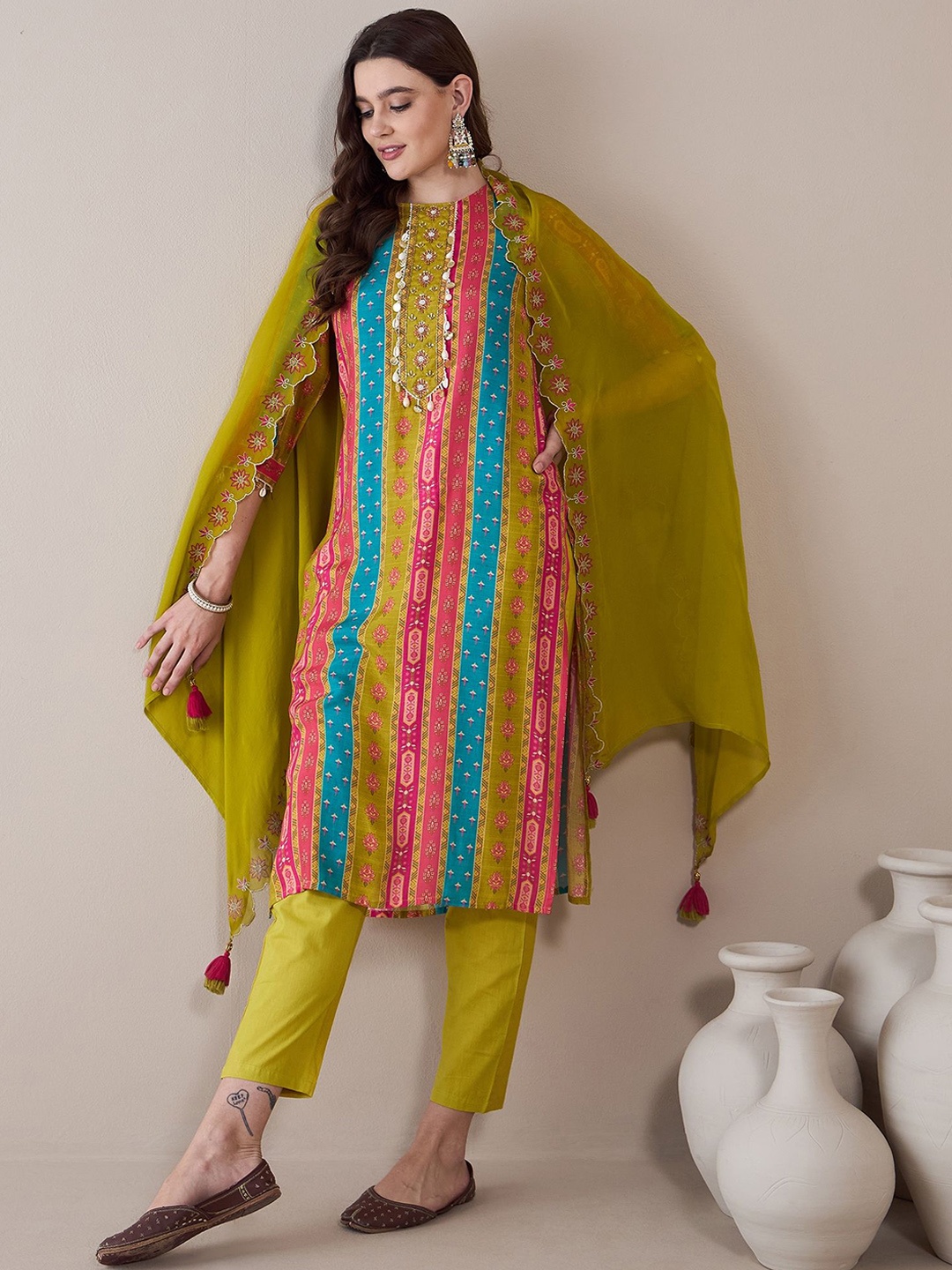 Anouk Striped Printed Regular Thread Work Straight Kurta with Trousers & Dupatta, Lime green
Anouk Striped Printed Regular Thread Work Straight Kurta with Trousers & Dupatta, Lime green