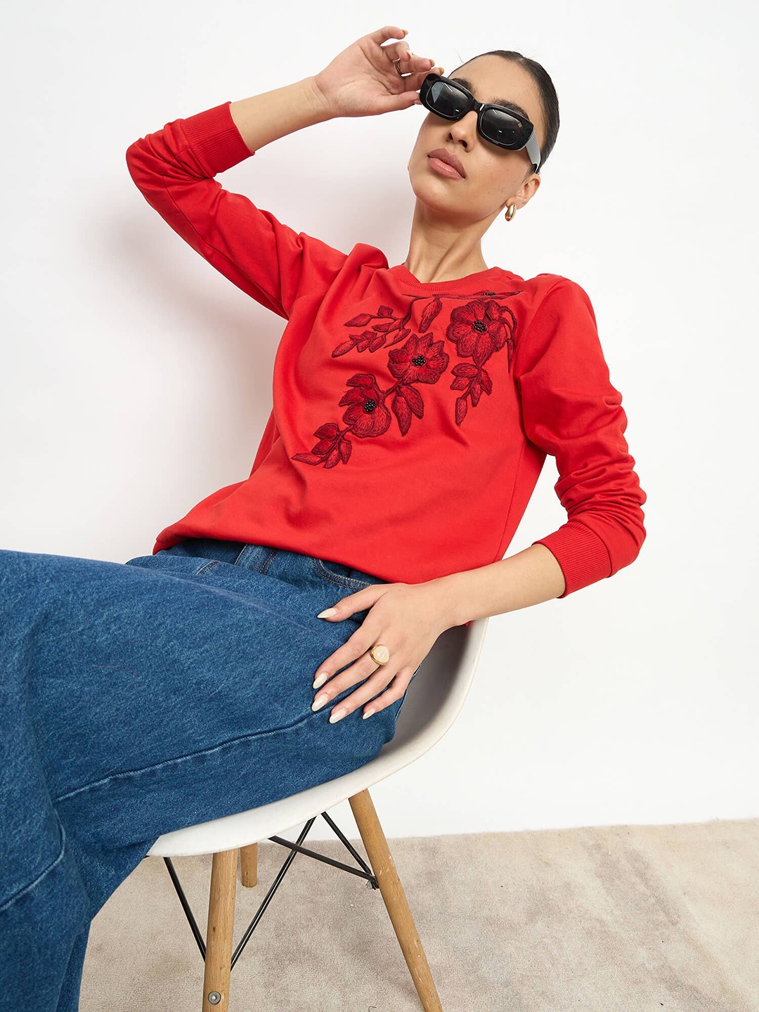 SALT ATTIRE Women Floral Round Neck Long Sleeves Woollen Pullover with Embroidered Detail, Red
SALT ATTIRE Women Floral Round Neck Long Sleeves Woollen Pullover with Embroidered Detail, Red