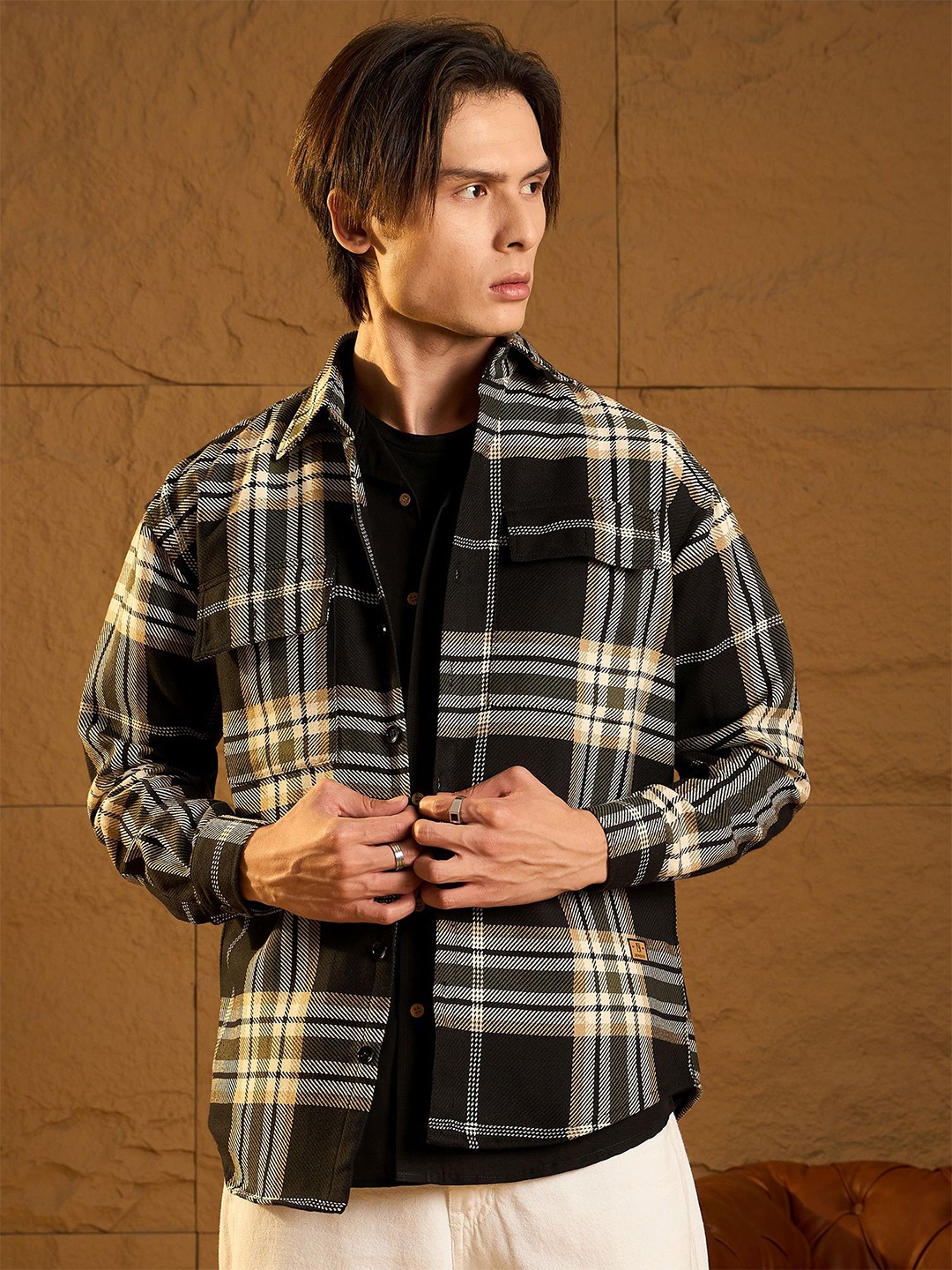 DENNISON Men Double Pocket Drop Shoulder Oversized Cotton Checked Shacket, Black
DENNISON Men Double Pocket Drop Shoulder Oversized Cotton Checked Shacket, Black