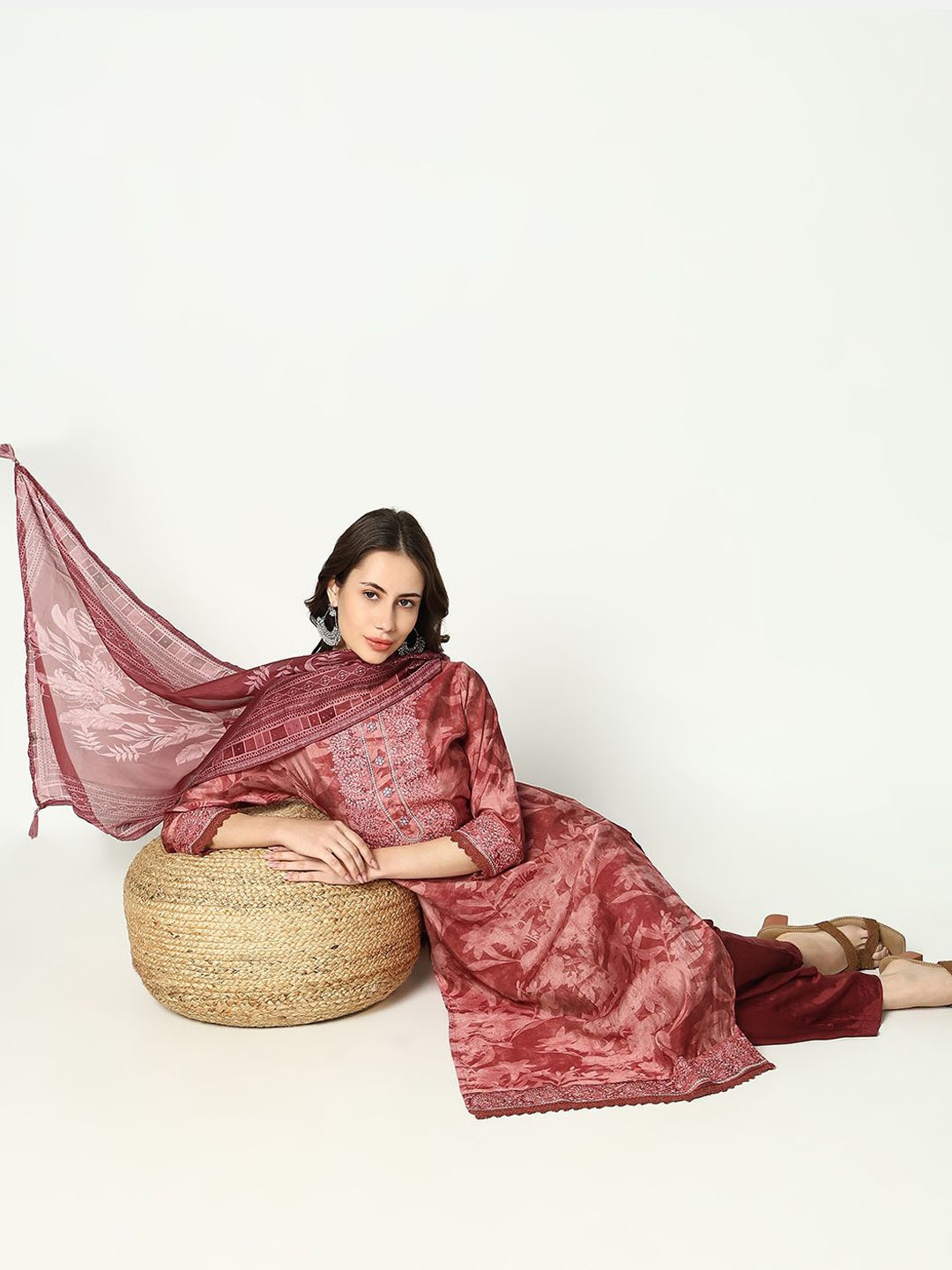 SHOWOFF Floral Printed Round Neck Regular Thread Work Kurta With Trouser With Dupatta, Maroon
SHOWOFF Floral Printed Round Neck Regular Thread Work Kurta With Trouser With Dupatta, Maroon