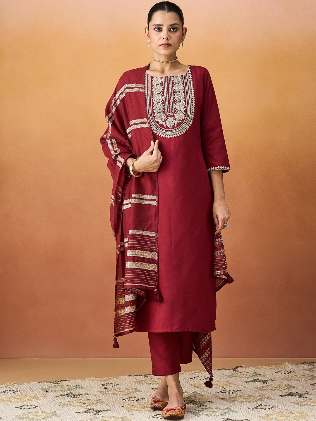 HRITIKA Ethnic Motifs Embroidered Sequin Work Straight Kurta With Trouser With Dupatta, Maroon
HRITIKA Ethnic Motifs Embroidered Sequin Work Straight Kurta With Trouser With Dupatta, Maroon
