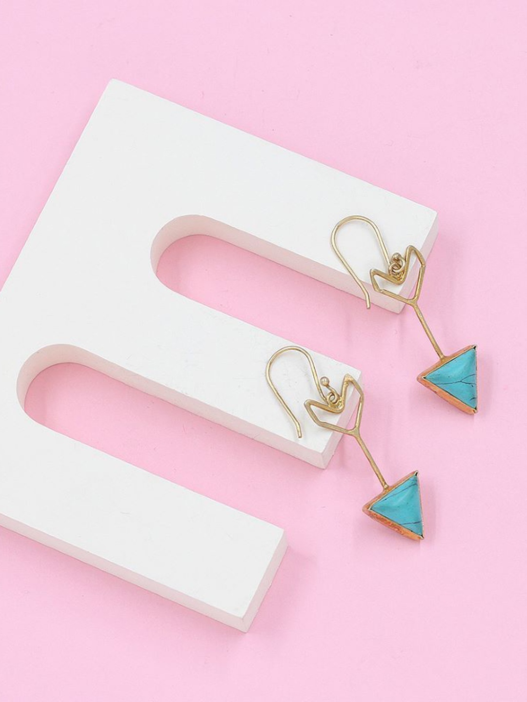 SANGEETA BOOCHRA Sterling Silver Gold Plated Teardrop Shaped Drop Earrings, Turquoise blue
SANGEETA BOOCHRA Sterling Silver Gold Plated Teardrop Shaped Drop Earrings, Turquoise blue