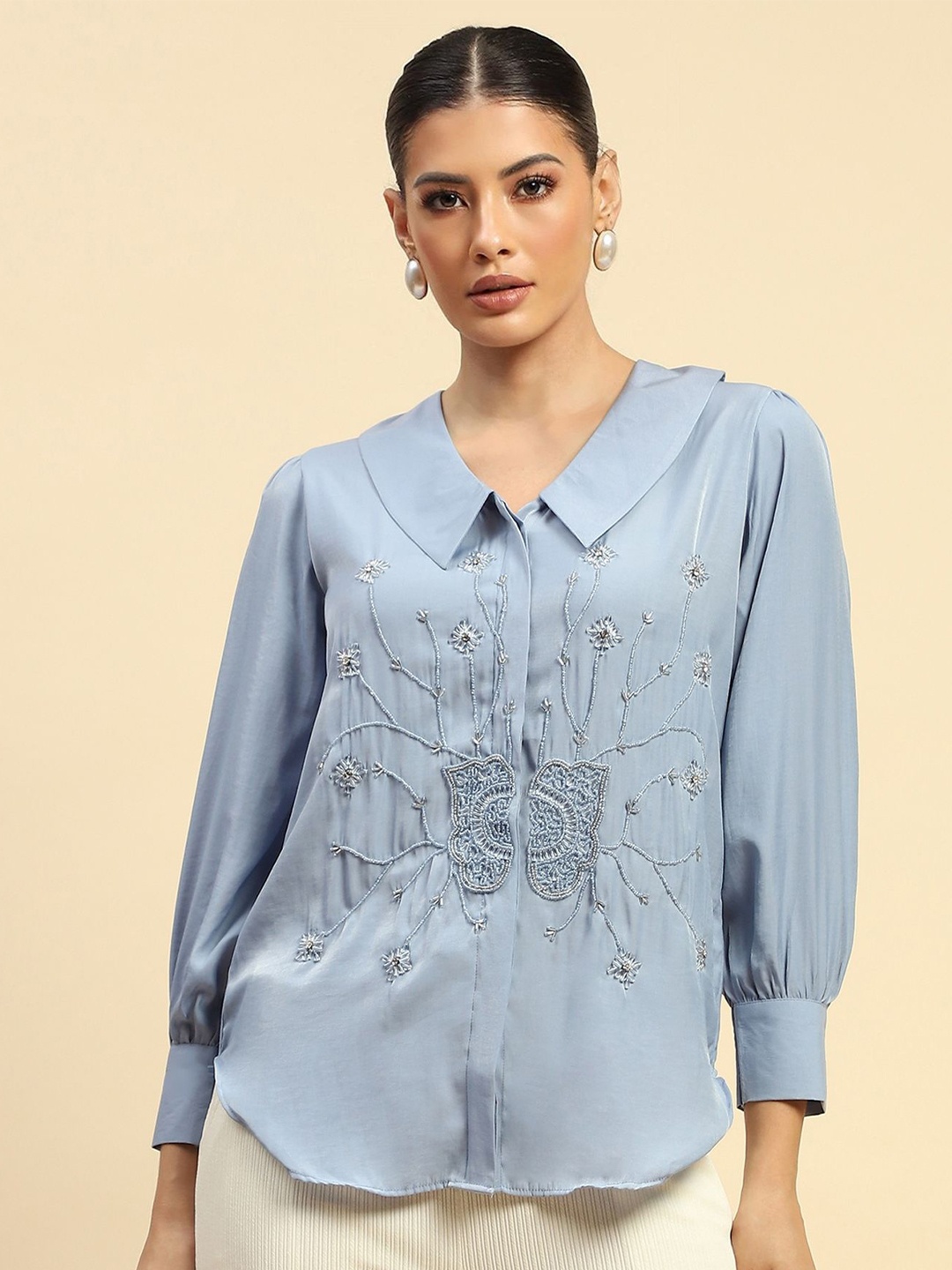 Global Republic Women Classic Spread Collar Floral Printed Oversized Casual Shirt, Blue
Global Republic Women Classic Spread Collar Floral Printed Oversized Casual Shirt, Blue