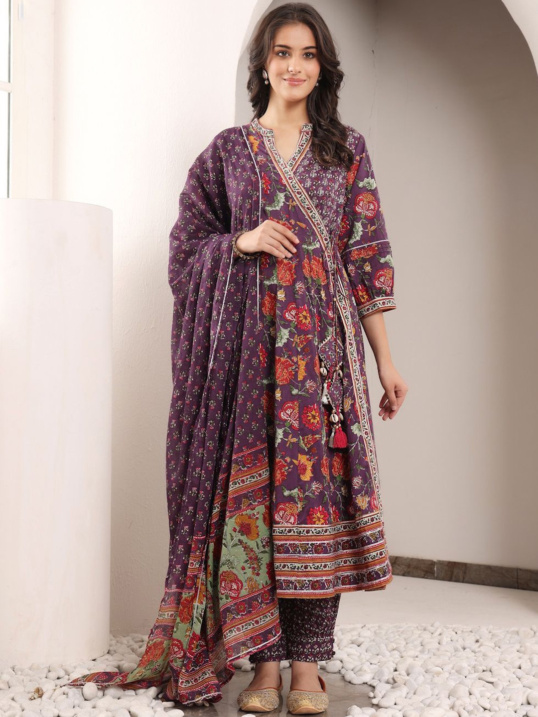 SAVI Floral Printed Gotta Patti Pure Cotton Anarkali Kurta With Salwar & Dupatta, Purple
SAVI Floral Printed Gotta Patti Pure Cotton Anarkali Kurta With Salwar & Dupatta, Purple