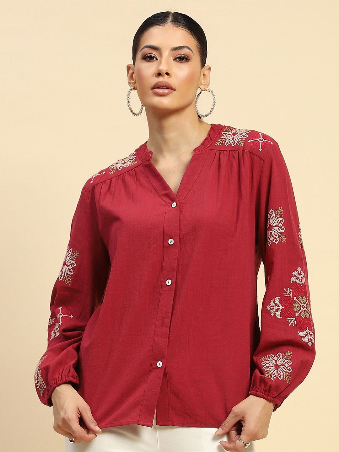 Global Republic Women Classic Mandarin Collar Floral Printed Cotton Casual Shirt, Red
Global Republic Women Classic Mandarin Collar Floral Printed Cotton Casual Shirt, Red