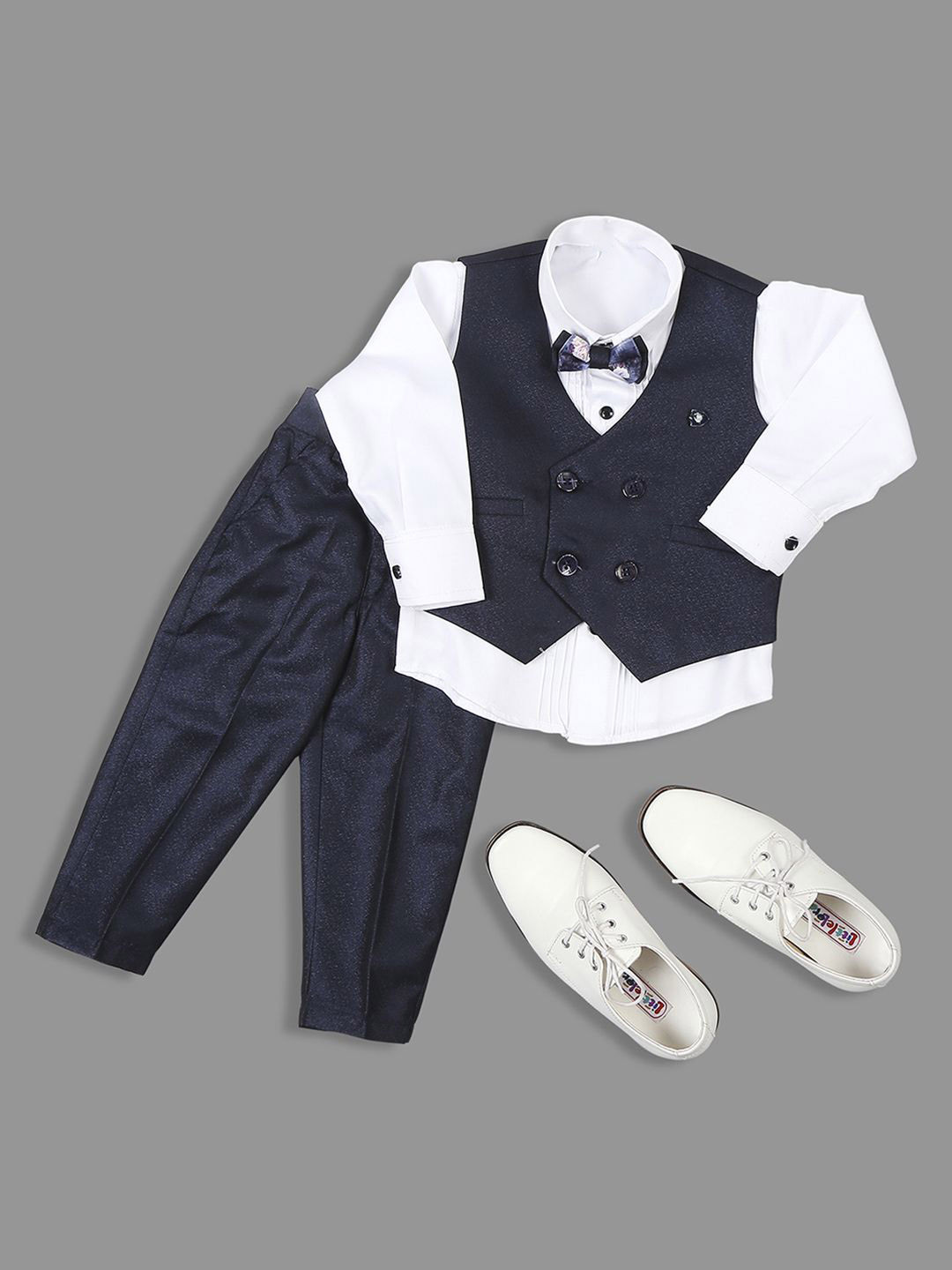 YK Boys Double-Breasted 3 Pcs Suit, Navy blue
YK Boys Double-Breasted 3 Pcs Suit, Navy blue