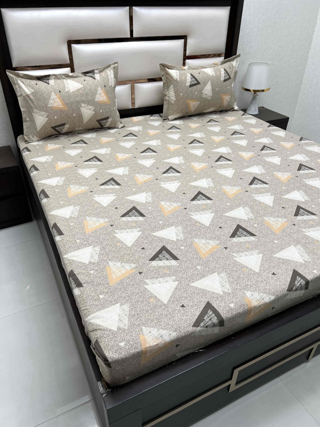 Pure Decor Cotton Queen Size Double Bed Bedsheet With 2 Pillow Covers 2.28m X 2.54m, Brown
Pure Decor Cotton Queen Size Double Bed Bedsheet With 2 Pillow Covers 2.28m X 2.54m, Brown