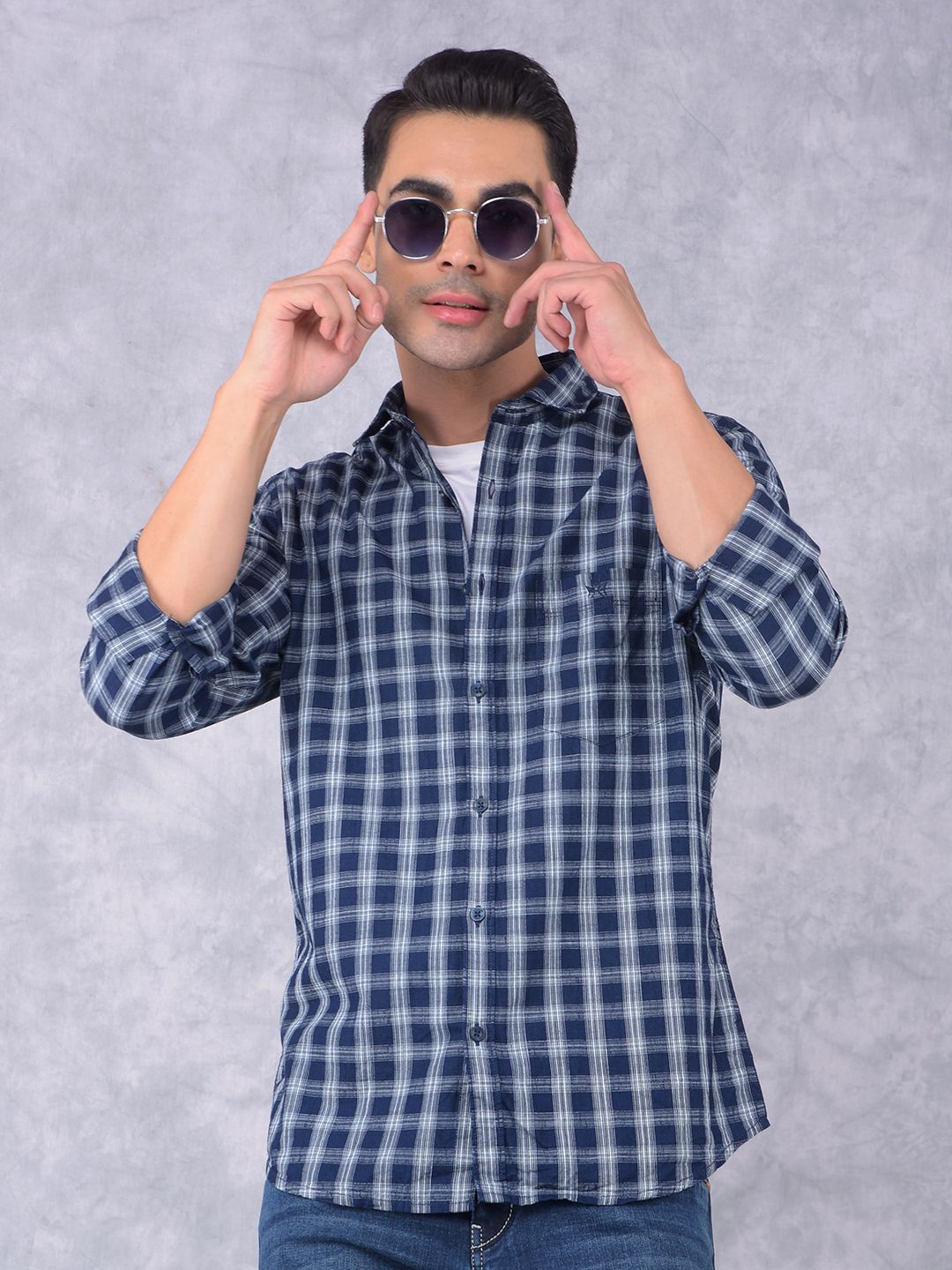 Crimsoune Club Men Smart Spread Collar Tartan Checked Cotton Casual Shirt, Navy blue
Crimsoune Club Men Smart Spread Collar Tartan Checked Cotton Casual Shirt, Navy blue
