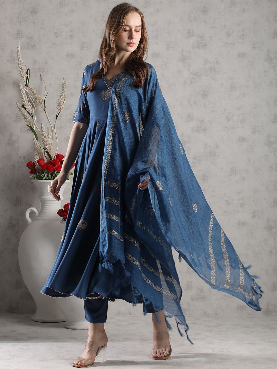 GoSriKi Ethnic Motifs Woven Design V-Neck Anarkali Kurta With Trousers & Dupatta, Blue
GoSriKi Ethnic Motifs Woven Design V-Neck Anarkali Kurta With Trousers & Dupatta, Blue