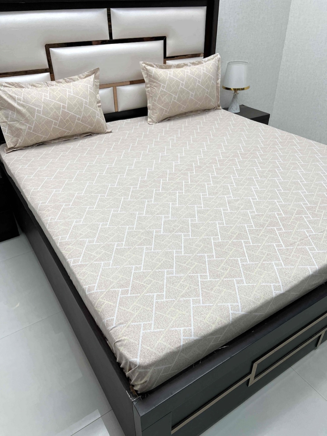 Pure Decor Cotton Queen Size Double Bedsheet With 2 Pillow Covers 2.28m X 2.54m, Cream
Pure Decor Cotton Queen Size Double Bedsheet With 2 Pillow Covers 2.28m X 2.54m, Cream