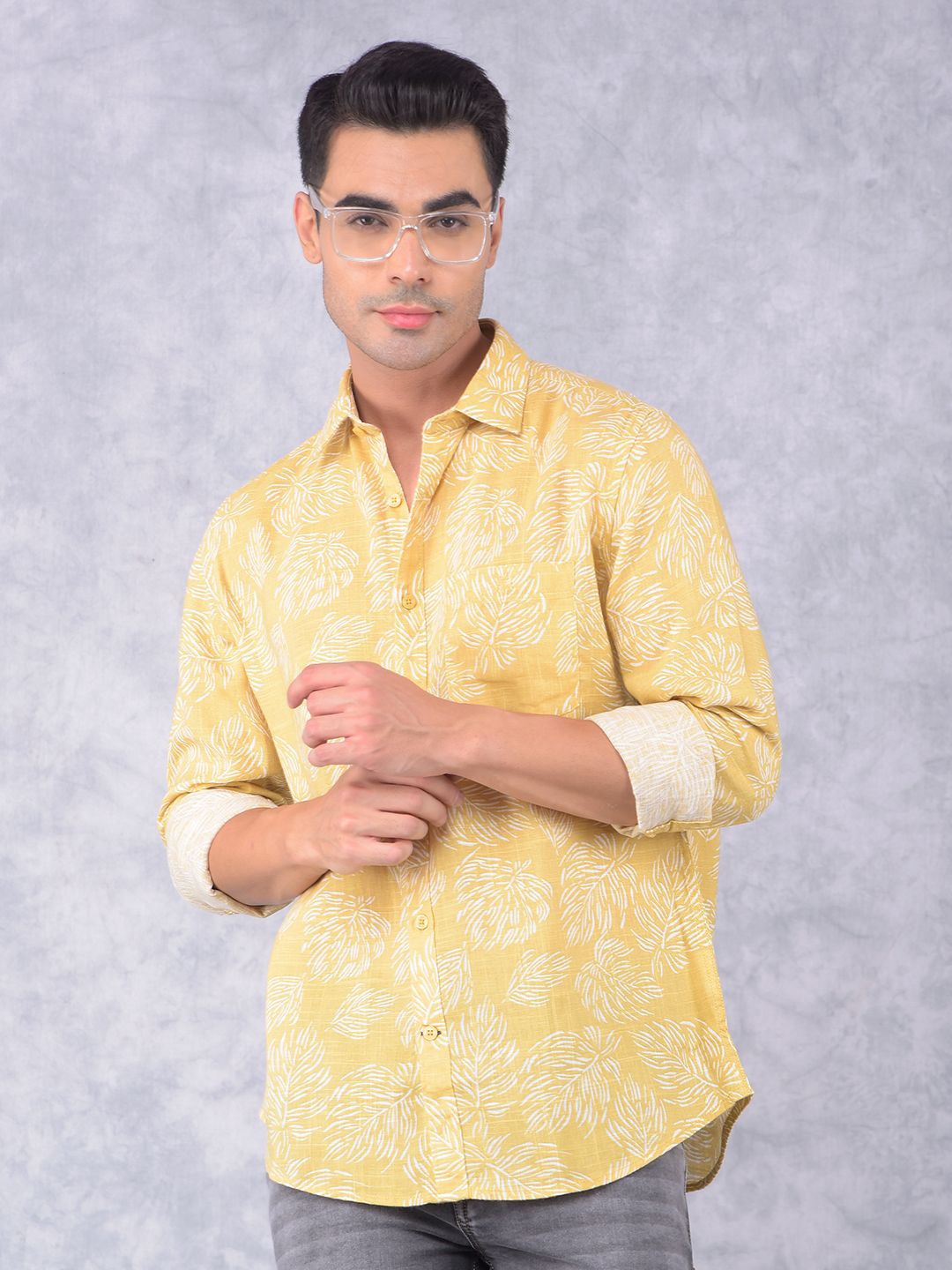 Crimsoune Club Men Smart Spread Collar Ethnic Motifs Printed Cotton Casual Shirt, Yellow
Crimsoune Club Men Smart Spread Collar Ethnic Motifs Printed Cotton Casual Shirt, Yellow