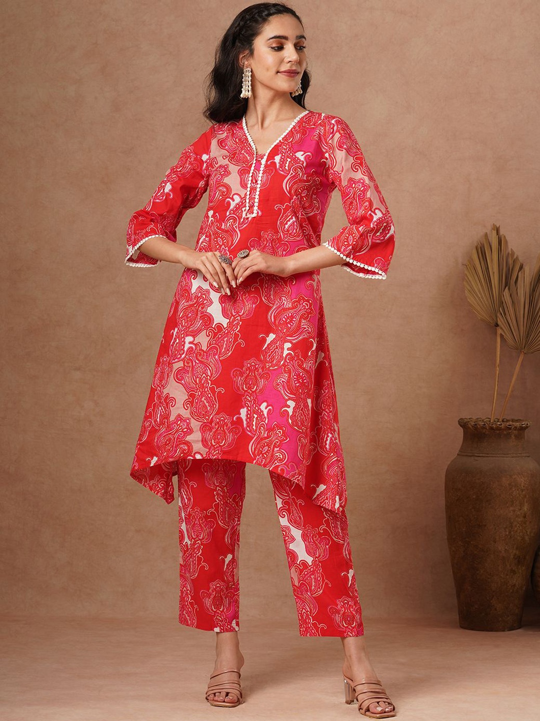 FASHOR Ethnic Motifs Printed V-Neck Three-Quarter Sleeves Pure Cotton Top With Trouser, Red
FASHOR Ethnic Motifs Printed V-Neck Three-Quarter Sleeves Pure Cotton Top With Trouser, Red