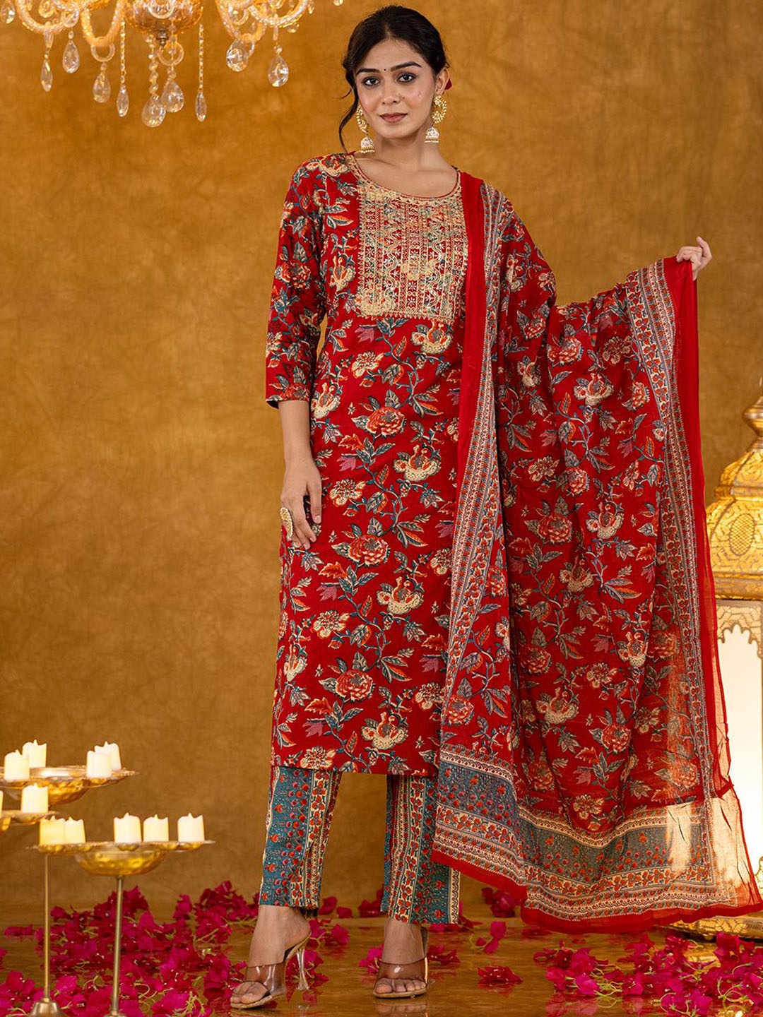 Yufta Floral Printed Regular Sequinned Pure Cotton Straight Kurta & Trouser With Dupatta, Pink
Yufta Floral Printed Regular Sequinned Pure Cotton Straight Kurta & Trouser With Dupatta, Pink