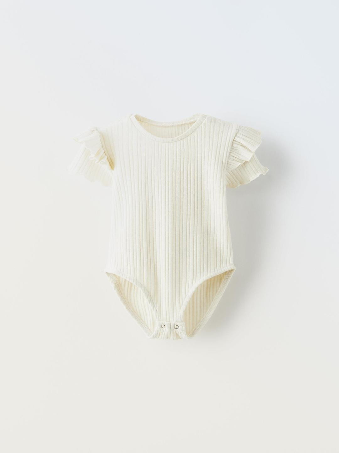 ZARA Kids-Unisex Beige Tshirts
ZARA Kids-Unisex Beige Tshirts