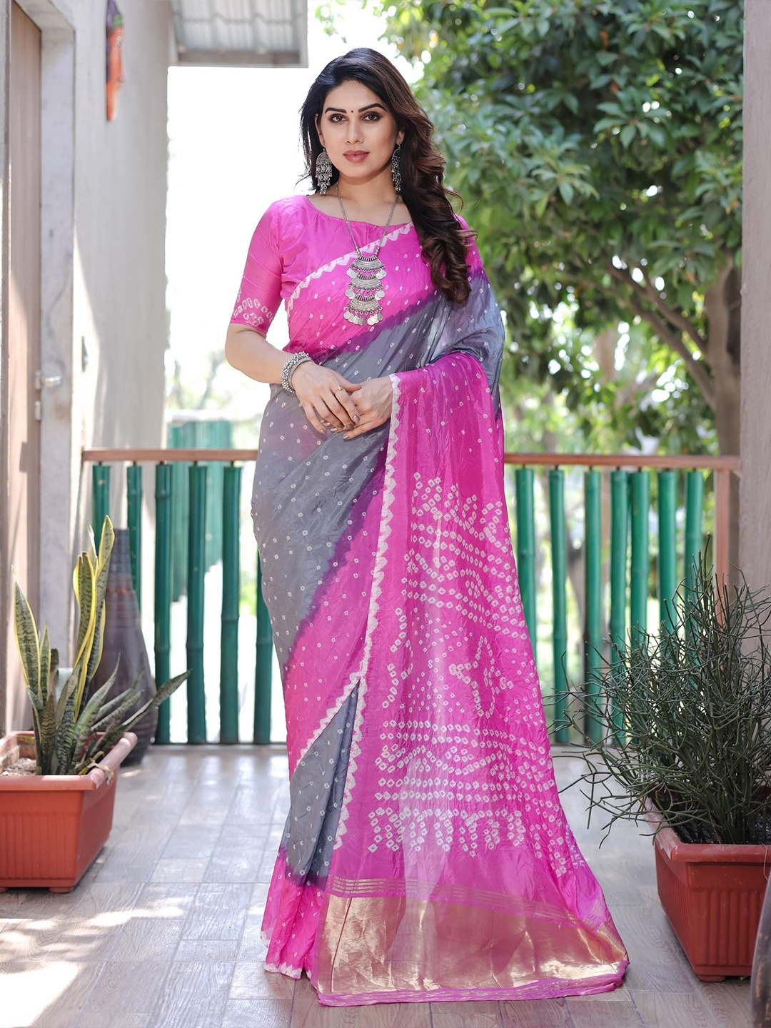 DIVASTRI Women Woven Design Zari Pure Silk Banarasi Saree With unstitched blouse piece, Grey
DIVASTRI Women Woven Design Zari Pure Silk Banarasi Saree With unstitched blouse piece, Grey