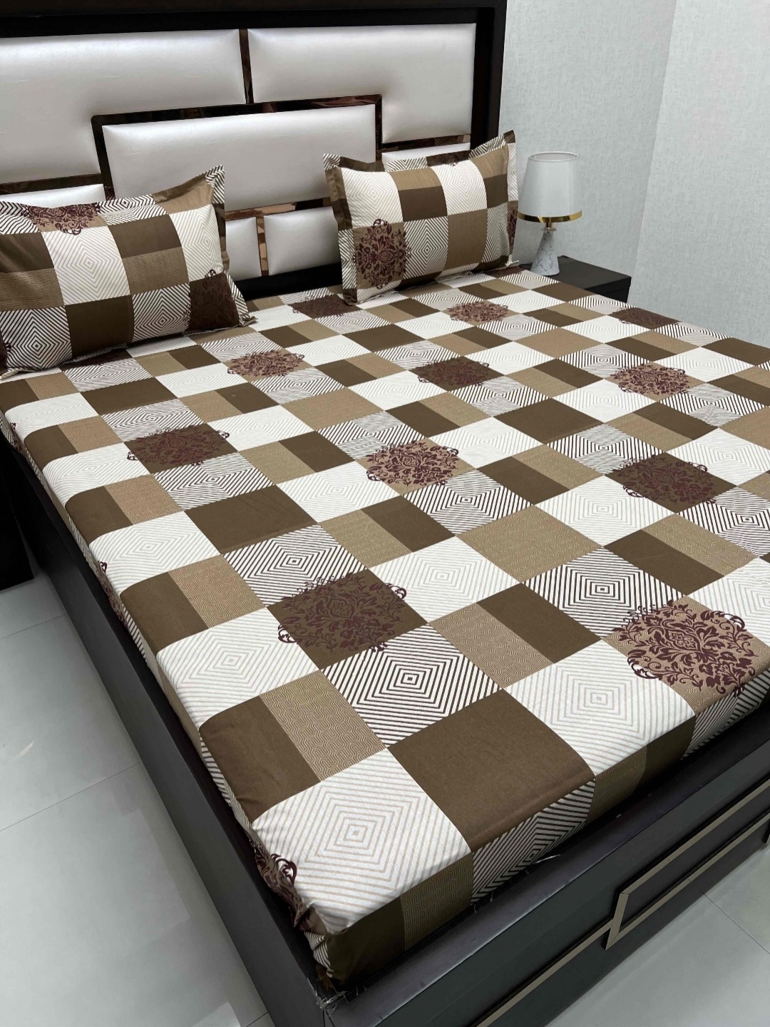 Pure Decor Passion Brown Geometric 300 TC Pure Cotton Queen Bedsheet Set 2.28 m x 2.54 m
Pure Decor Passion Brown Geometric 300 TC Pure Cotton Queen Bedsheet Set 2.28 m x 2.54 m