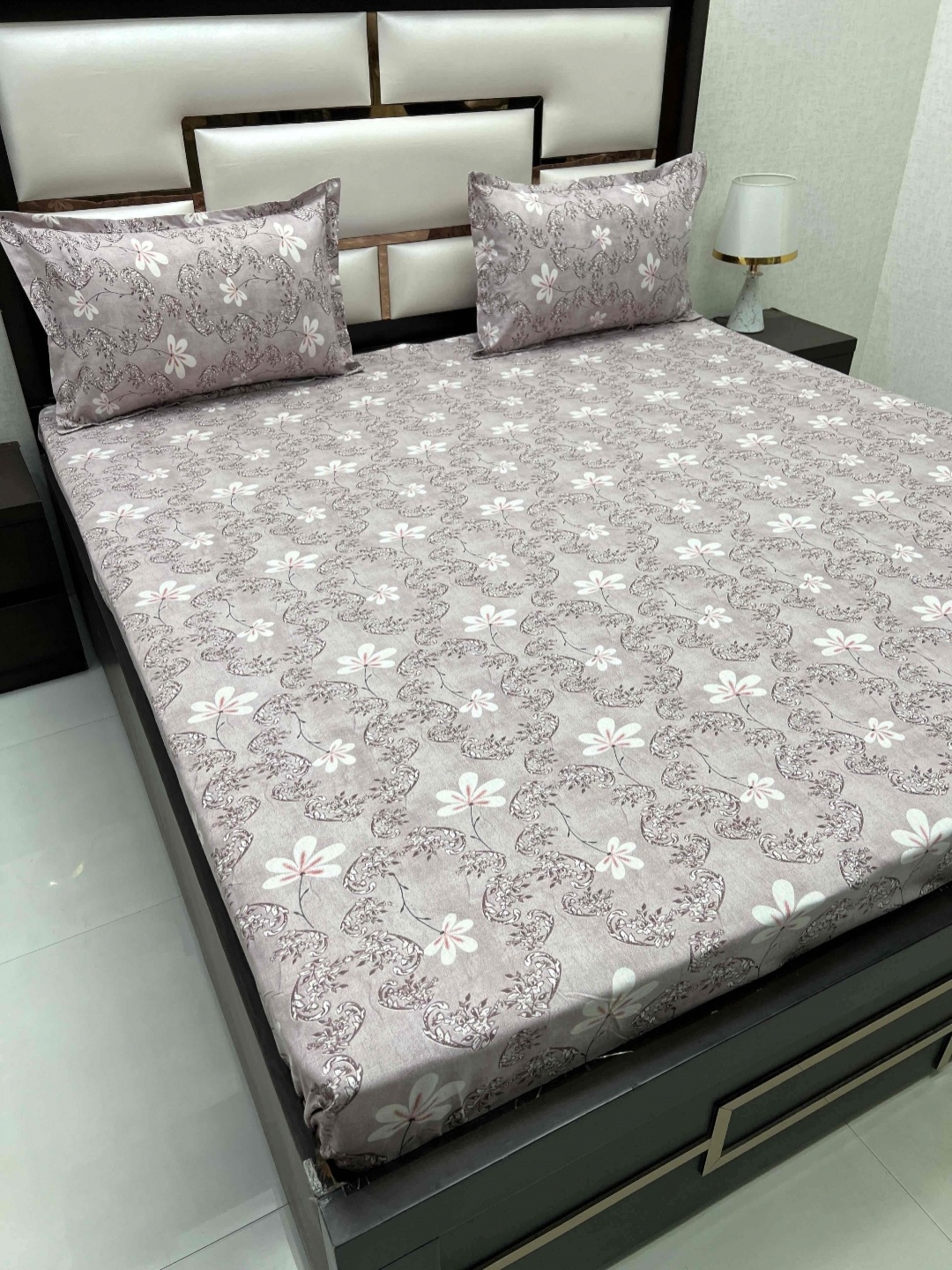 Pure Decor Cotton Queen Size Double Bed Bedsheet With 2 Pillow Covers 2.28m X 2.54m, Purple
Pure Decor Cotton Queen Size Double Bed Bedsheet With 2 Pillow Covers 2.28m X 2.54m, Purple