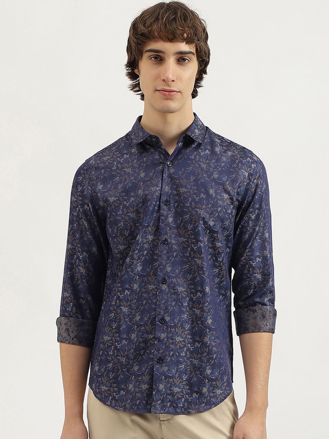 United Colors of Benetton Men Spread Collar Floral Printed Cotton Casual Shirt, Blue
United Colors of Benetton Men Spread Collar Floral Printed Cotton Casual Shirt, Blue