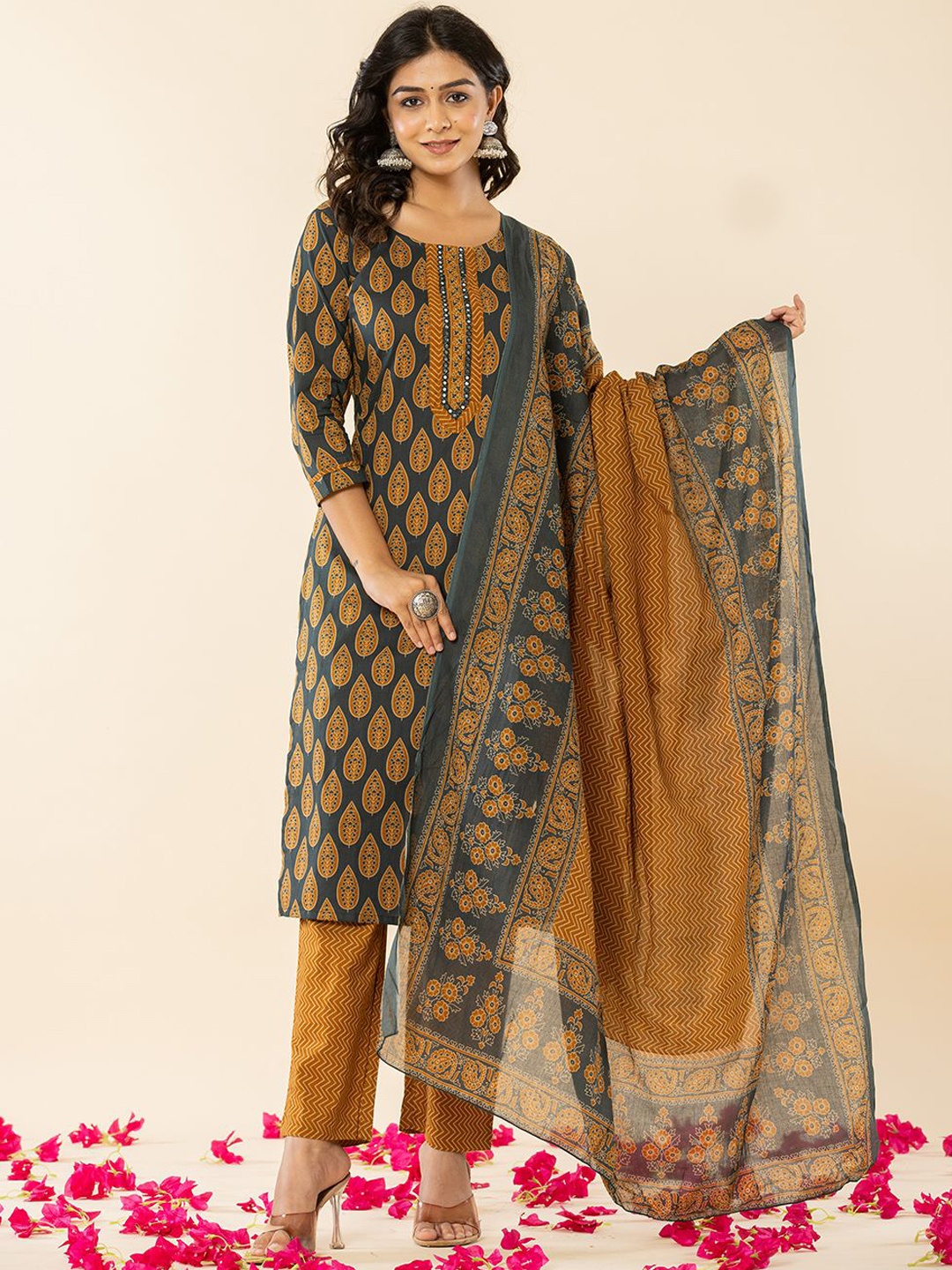 Yufta Ethnic Motifs Printed Mirror Work Pure Cotton Kurta With Trouser With Dupatta, Green
Yufta Ethnic Motifs Printed Mirror Work Pure Cotton Kurta With Trouser With Dupatta, Green