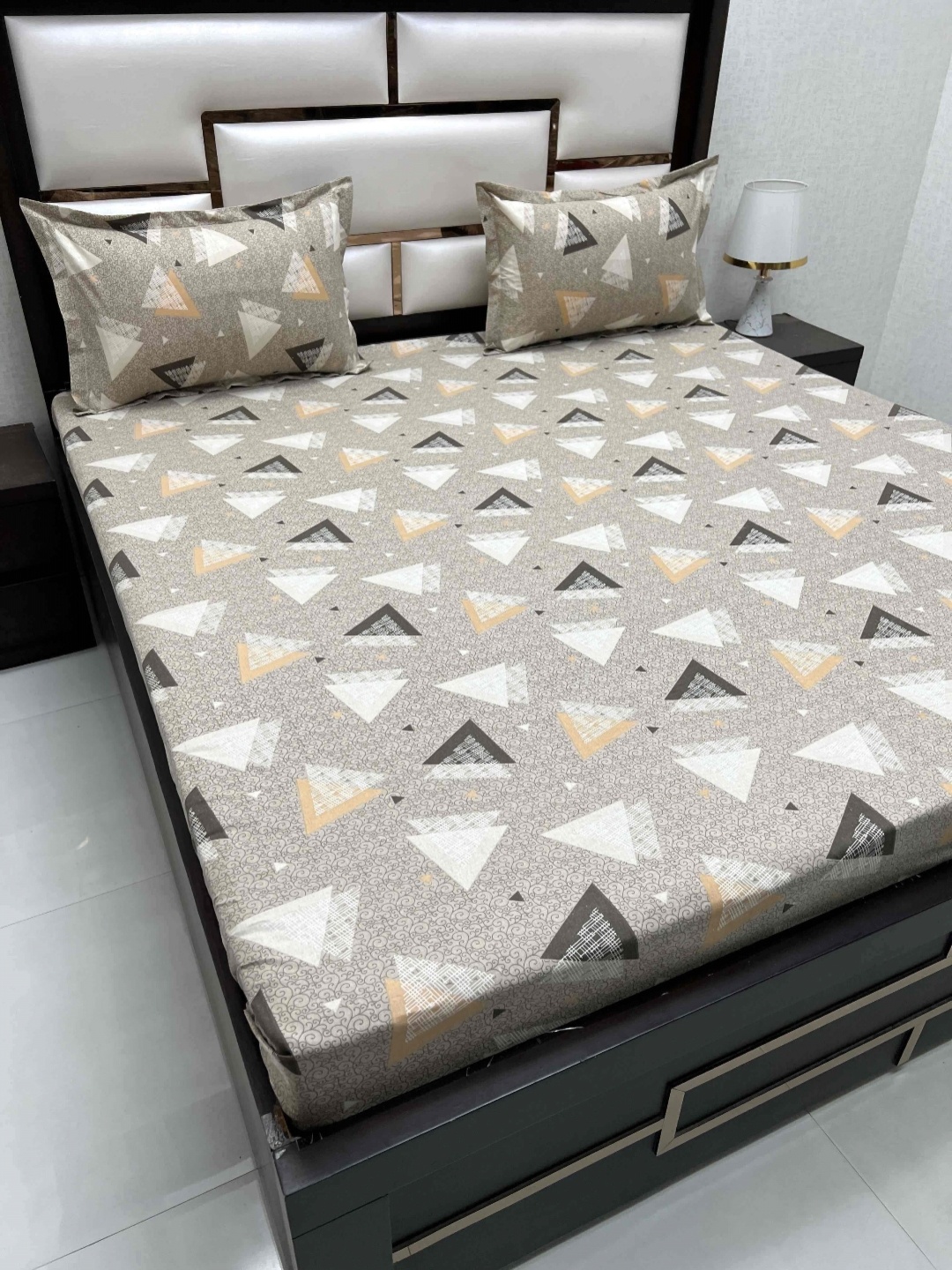 Pure Decor Cotton Queen Size Double Bed Bedsheet With 2 Pillow Covers 2.28m X 2.54m, Brown
Pure Decor Cotton Queen Size Double Bed Bedsheet With 2 Pillow Covers 2.28m X 2.54m, Brown