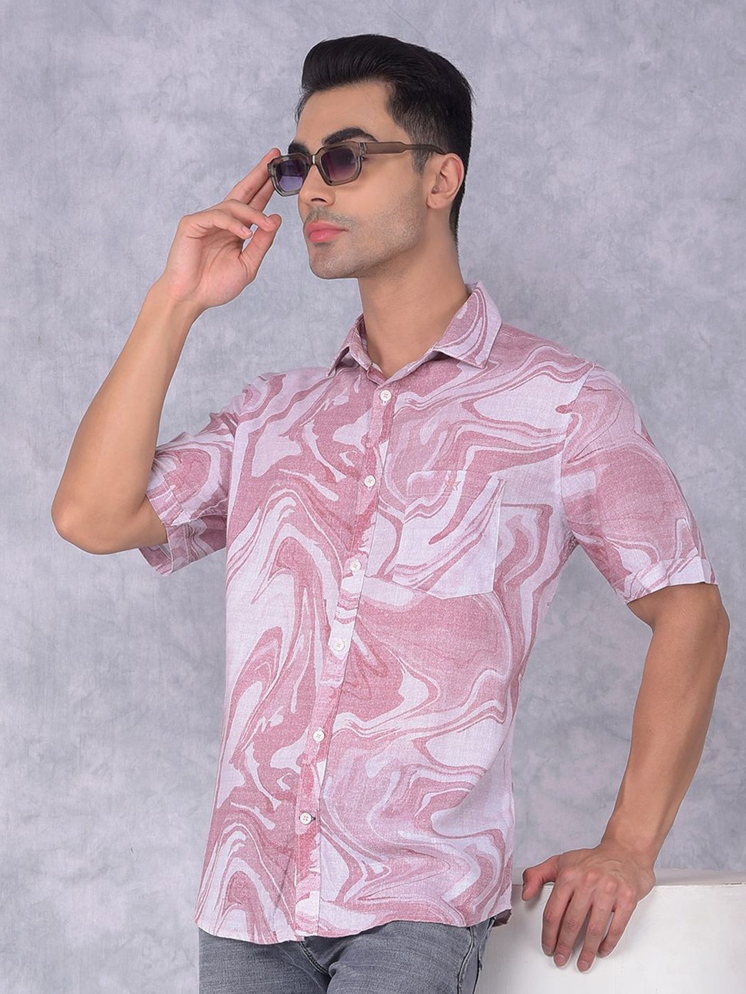 Crimsoune Club Men Smart Spread Collar Abstract Printed Cotton Slim Fit Casual Shirt, Red
Crimsoune Club Men Smart Spread Collar Abstract Printed Cotton Slim Fit Casual Shirt, Red