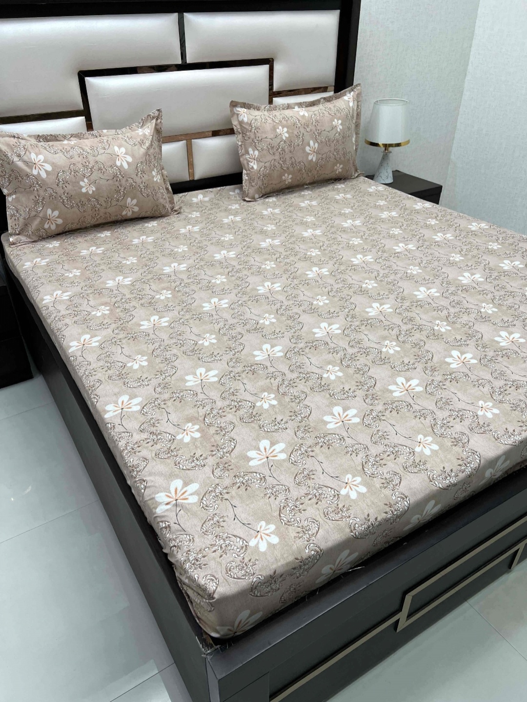 Pure Decor Cotton Queen Size Double Bed Bedsheet With 2 Pillow Covers 2.28m X 2.54m, Brown
Pure Decor Cotton Queen Size Double Bed Bedsheet With 2 Pillow Covers 2.28m X 2.54m, Brown