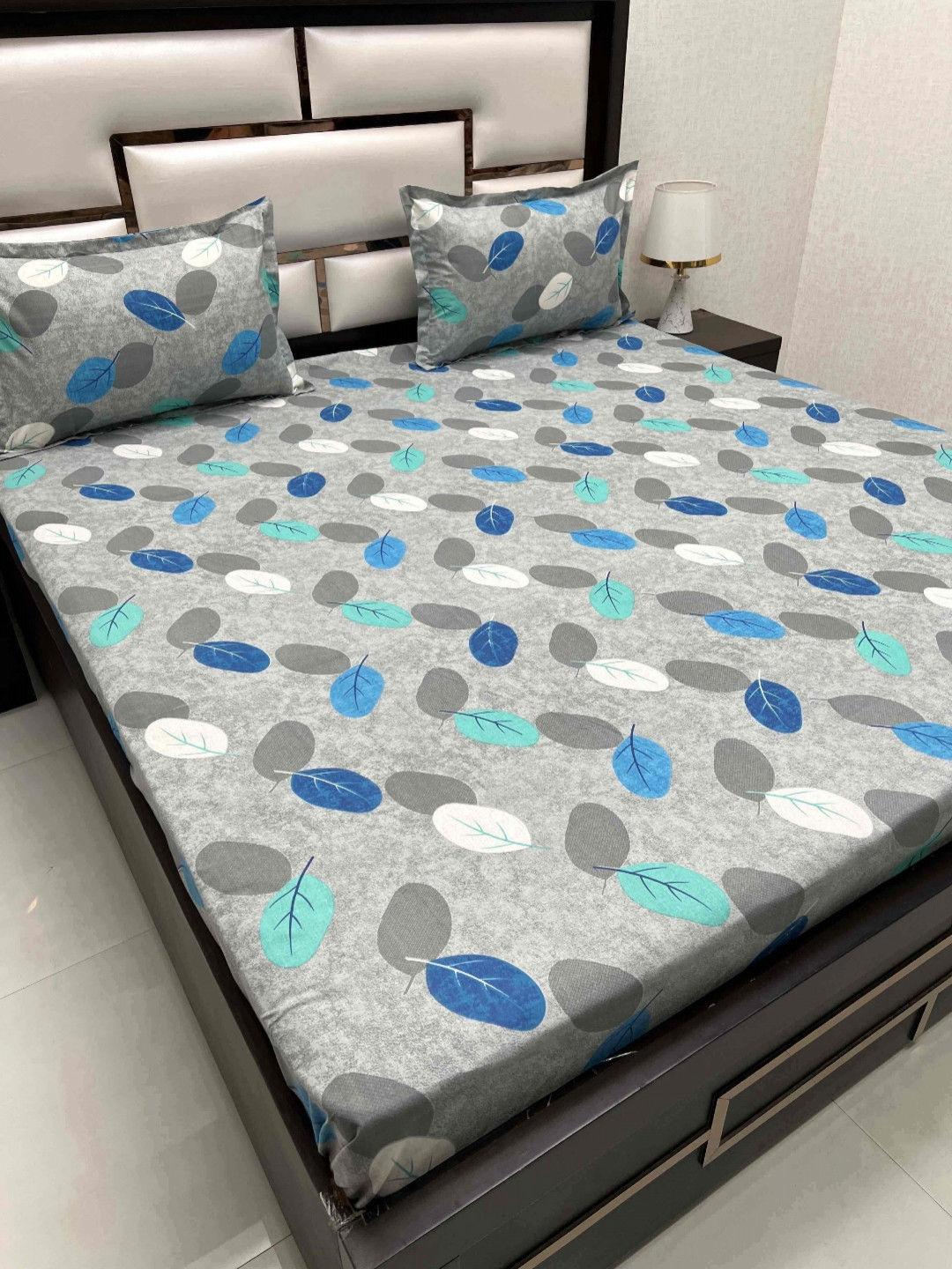 Pure Decor Passion Grey Printed Pure Cotton 300 TC Queen Bedsheet Set 2.28 m x 2.54 m 
Pure Decor Passion Grey Printed Pure Cotton 300 TC Queen Bedsheet Set 2.28 m x 2.54 m