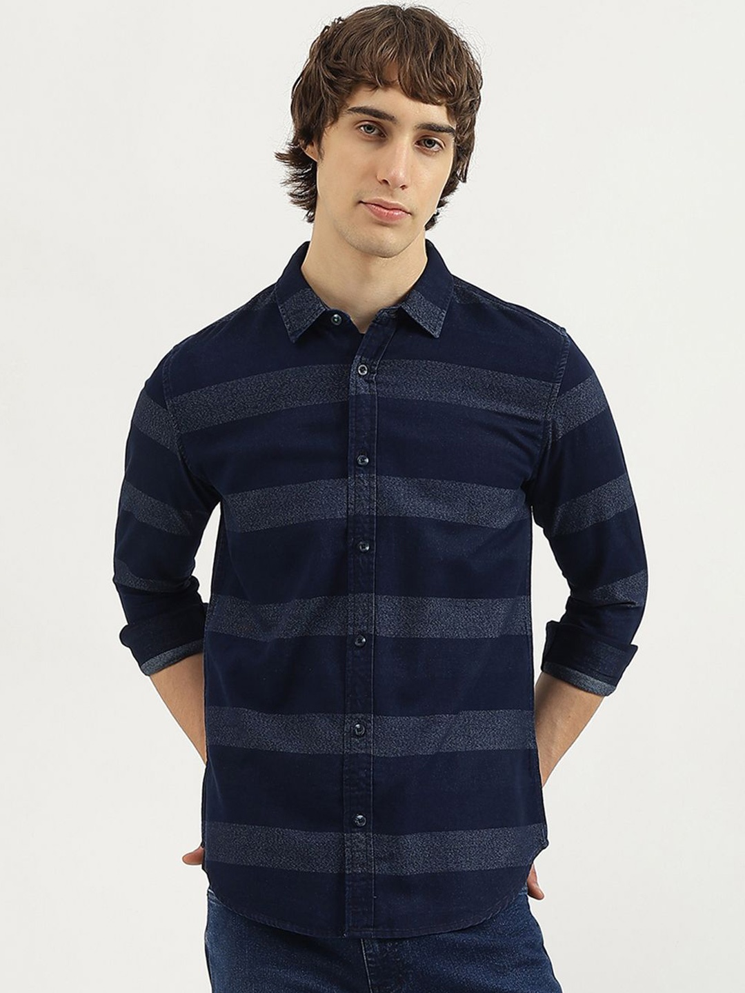 United Colors of Benetton Men Spread Collar Horizontal Striped Cotton Casual Shirt, Blue
United Colors of Benetton Men Spread Collar Horizontal Striped Cotton Casual Shirt, Blue