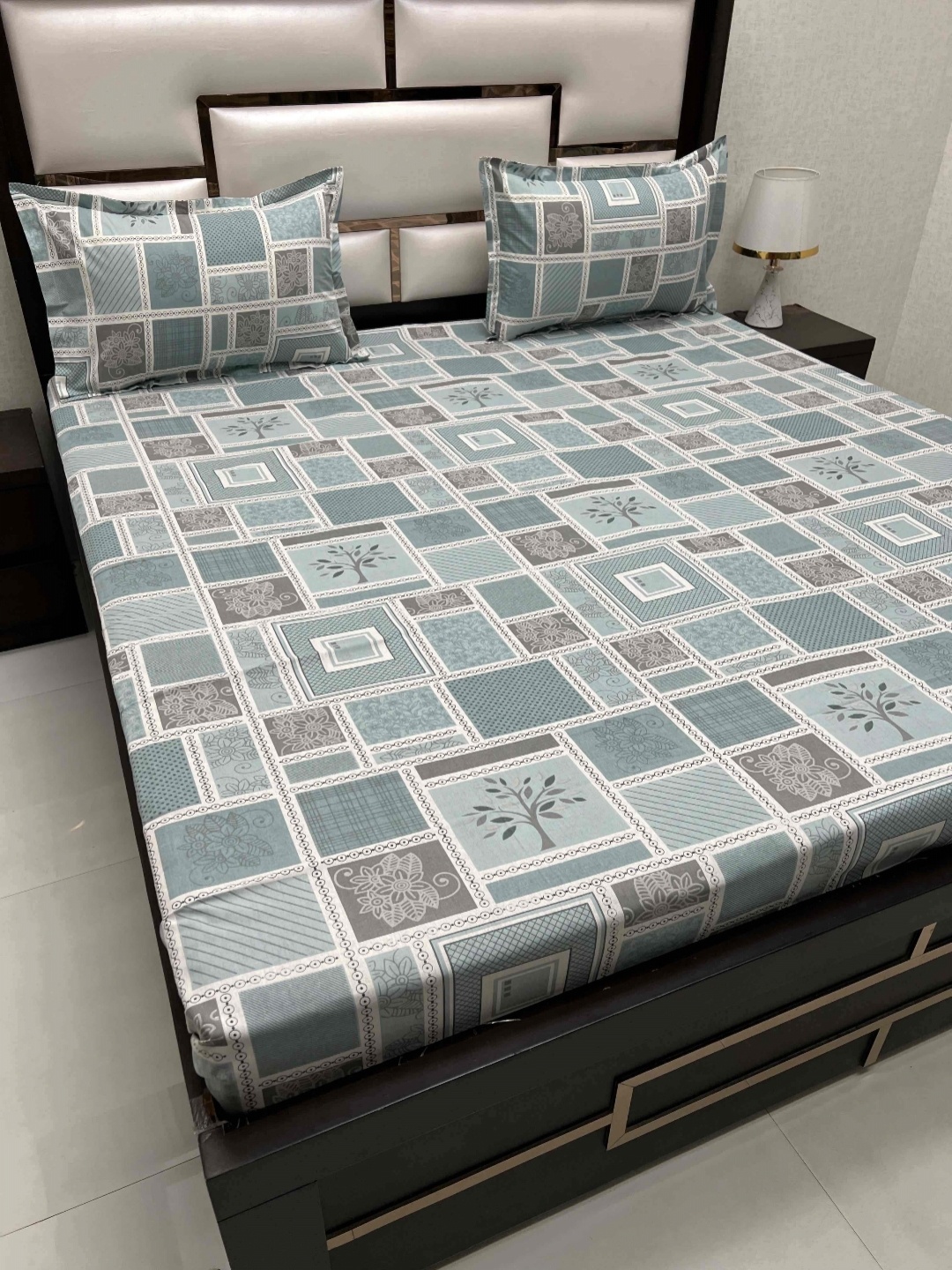 Pure Decor Passion Green Floral Printed Pure Cotton 210 TC Queen Bedsheet Set 2.55 x 2.29m
Pure Decor Passion Green Floral Printed Pure Cotton 210 TC Queen Bedsheet Set 2.55 x 2.29m