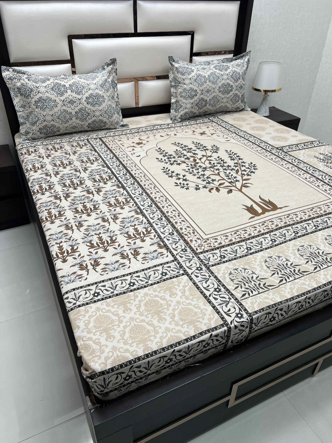 Pure Decor Lifestyle Brown Ethnic Pure Cotton 260 TC Super King Bedsheet Set-2.73mx 2.73 m
Pure Decor Lifestyle Brown Ethnic Pure Cotton 260 TC Super King Bedsheet Set-2.73mx 2.73 m