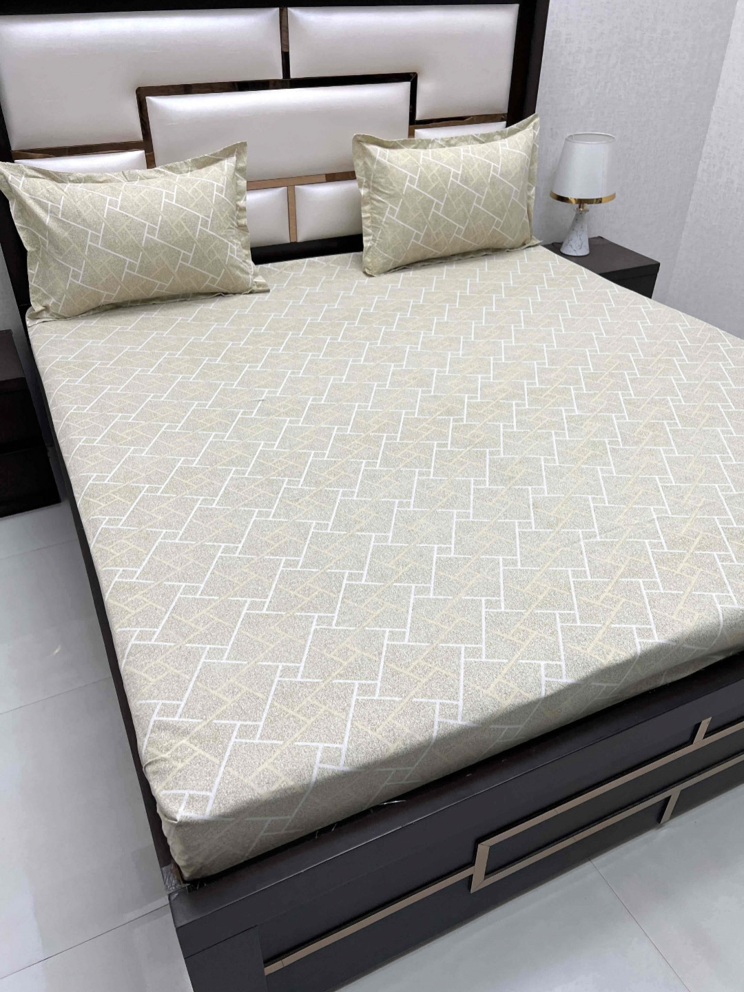 Pure Decor Passion Yellow Geometric Printed Cotton 330 TC Queen Bedsheet Set 2.52 x 2.29 m
Pure Decor Passion Yellow Geometric Printed Cotton 330 TC Queen Bedsheet Set 2.52 x 2.29 m