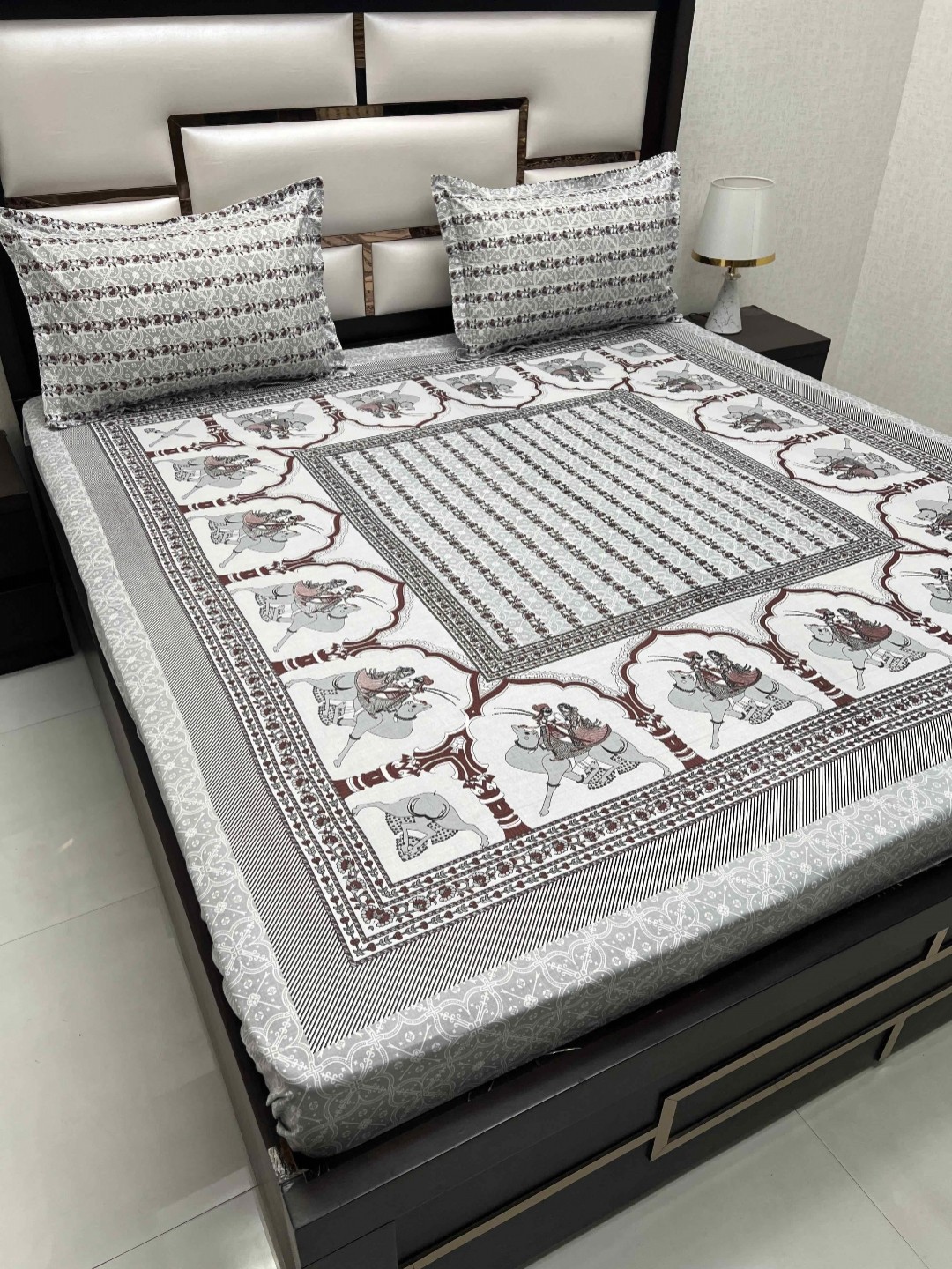 Pure Decor Cotton King Size Double Bed Bedsheet With 2 Pillow Covers 2.74m X 2.74m, Grey
Pure Decor Cotton King Size Double Bed Bedsheet With 2 Pillow Covers 2.74m X 2.74m, Grey