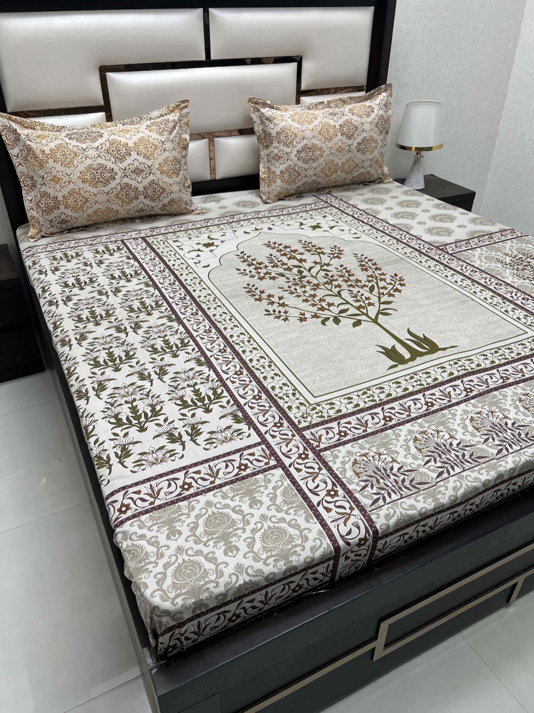 Pure Decor Cotton King Size Double Bed Bedsheet With 2 Pillow Covers 2.74m X 2.74m, Brown
Pure Decor Cotton King Size Double Bed Bedsheet With 2 Pillow Covers 2.74m X 2.74m, Brown