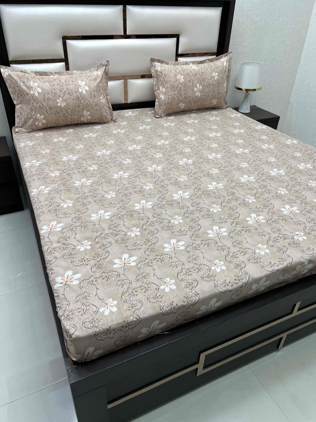 Pure Decor Cotton Queen Size Double Bed Bedsheet With 2 Pillow Covers 2.28m X 2.54m, Brown
Pure Decor Cotton Queen Size Double Bed Bedsheet With 2 Pillow Covers 2.28m X 2.54m, Brown