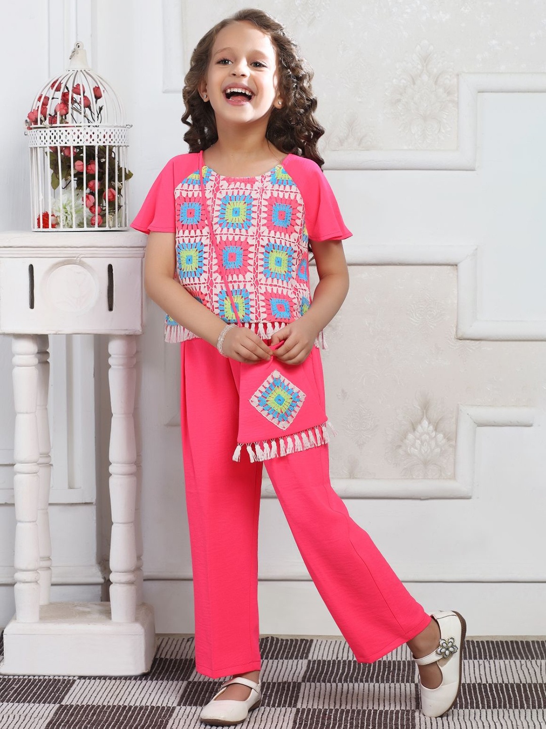 Lei-Chie Girls Embroidered Round Neck Raglan Sleeves Crochet Top with Trousers, Pink
Lei-Chie Girls Embroidered Round Neck Raglan Sleeves Crochet Top with Trousers, Pink