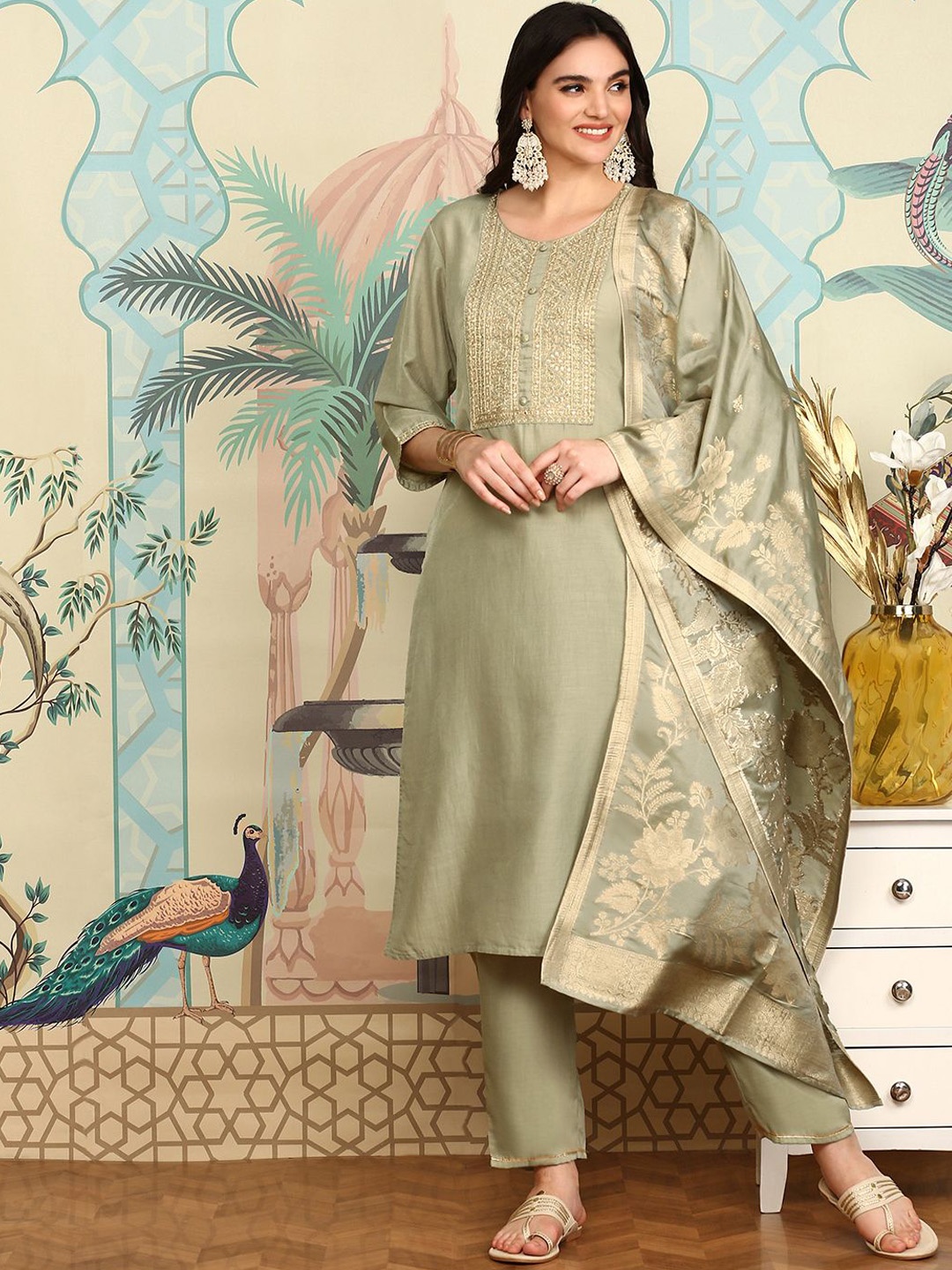 Ishin Ethnic Motifs Zari Yoke Design Chinon Straight Kurta with Trousers & Dupatta, Green
Ishin Ethnic Motifs Zari Yoke Design Chinon Straight Kurta with Trousers & Dupatta, Green