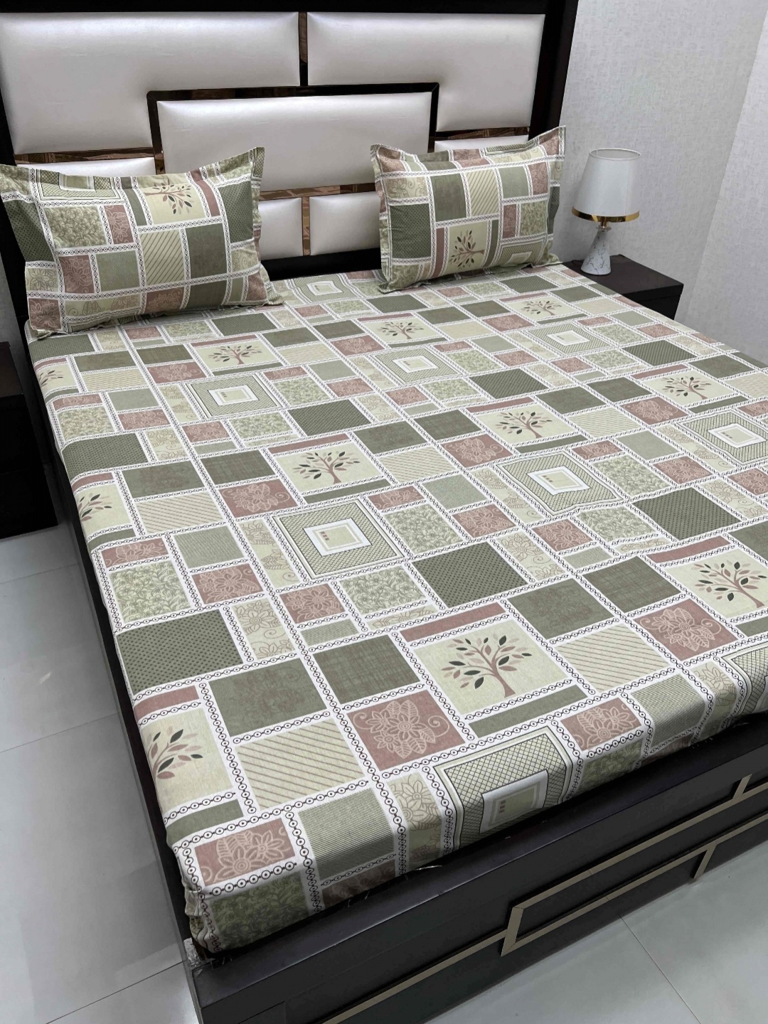 Pure Decor Passion Green Ethnic Printed Pure Cotton 350 TC Queen Bedsheet Set 2.52 x 2.28m
Pure Decor Passion Green Ethnic Printed Pure Cotton 350 TC Queen Bedsheet Set 2.52 x 2.28m
