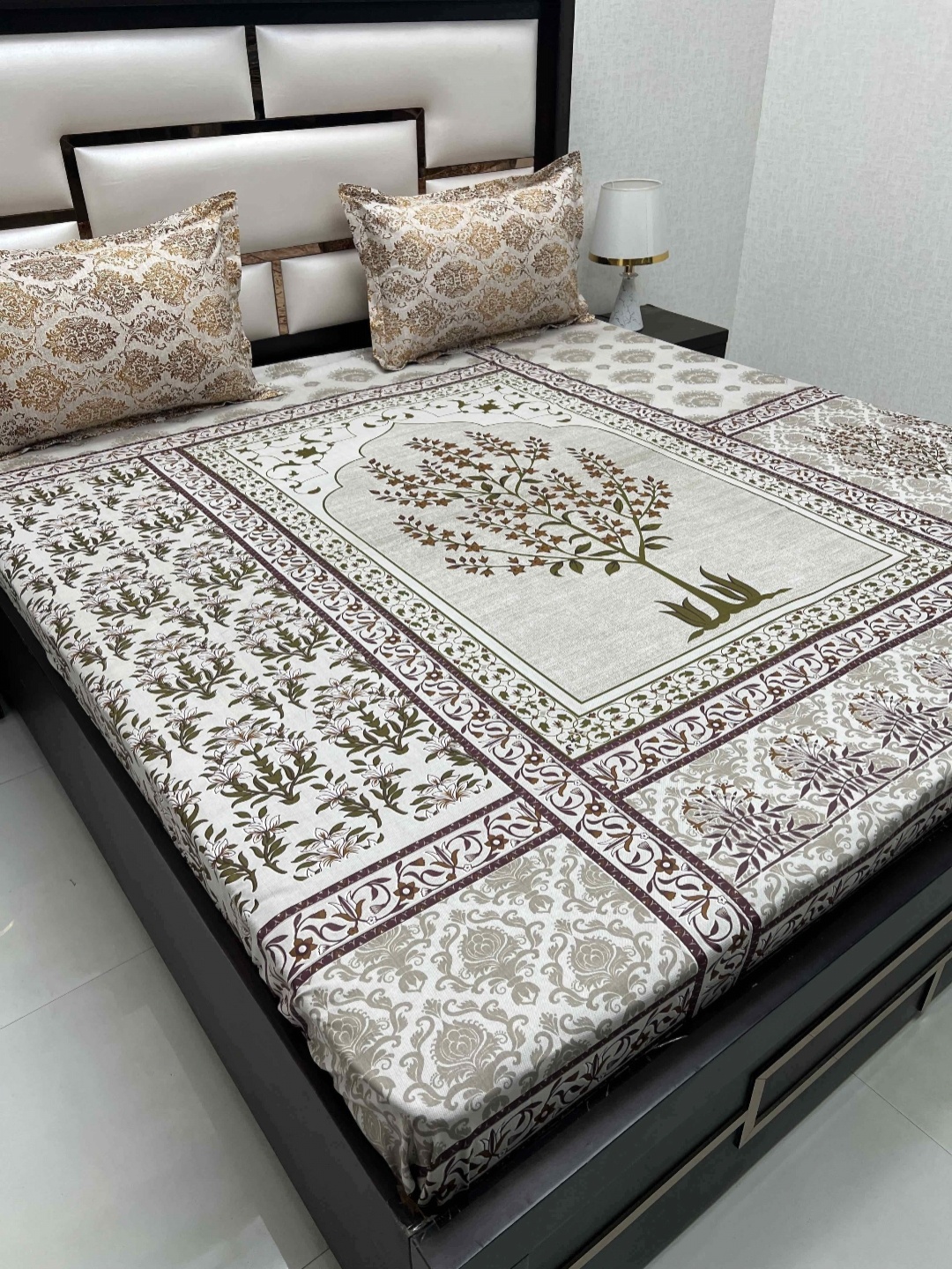 Pure Decor Cotton King Size Double Bedsheet With 2 Pillow Covers 2.74m X 2.74m, Brown
Pure Decor Cotton King Size Double Bedsheet With 2 Pillow Covers 2.74m X 2.74m, Brown