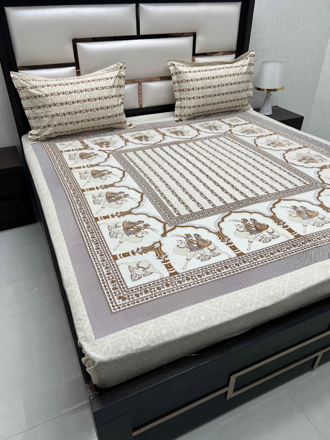 Pure Decor Cotton King Size Double Bed Bedsheet With 2 Pillow Covers 2.74m X 2.74m, Brown
Pure Decor Cotton King Size Double Bed Bedsheet With 2 Pillow Covers 2.74m X 2.74m, Brown
