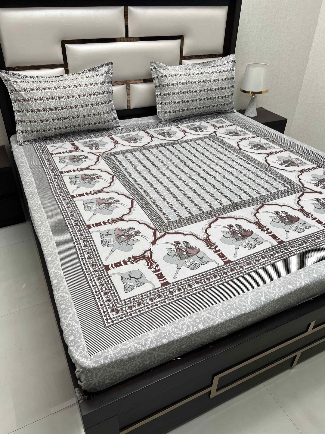 Pure Decor Cotton King Size Double Bed Bedsheet With 2 Pillow Covers 2.74m X 2.74m, Grey
Pure Decor Cotton King Size Double Bed Bedsheet With 2 Pillow Covers 2.74m X 2.74m, Grey
