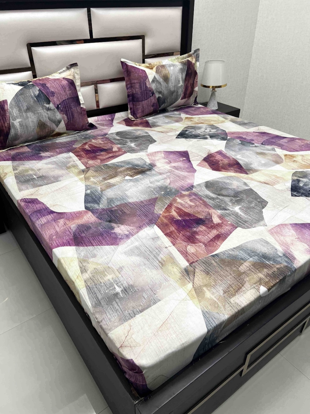 Pure Decor Majestic Purple Abstract Printed Cotton 600 TC King Bedsheet Set 2.74 x 2.74 m
Pure Decor Majestic Purple Abstract Printed Cotton 600 TC King Bedsheet Set 2.74 x 2.74 m