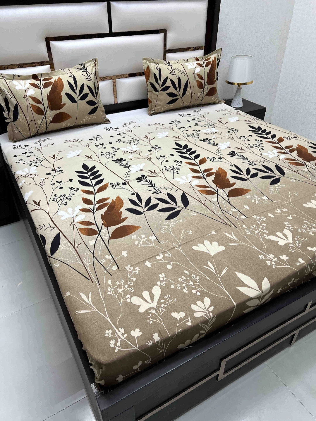 Pure Decor Cotton Queen Size Double Bed Bedsheet With 2 Pillow Covers 2.28m X 2.54m, Brown 
Pure Decor Cotton Queen Size Double Bed Bedsheet With 2 Pillow Covers 2.28m X 2.54m, Brown